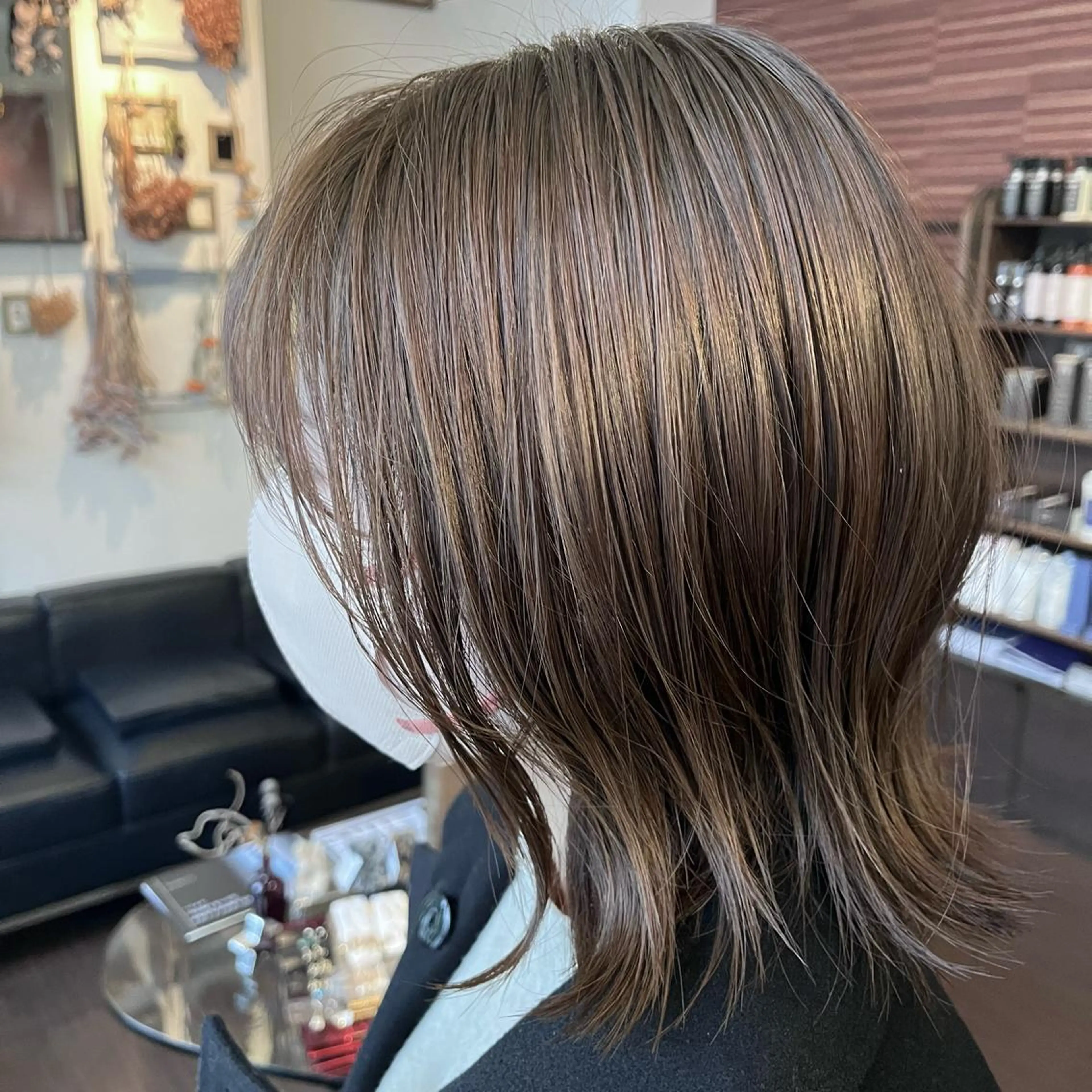 ミディアム アッシュ Log(ログ)所属・Log 坂牛匠のヘアスタイル