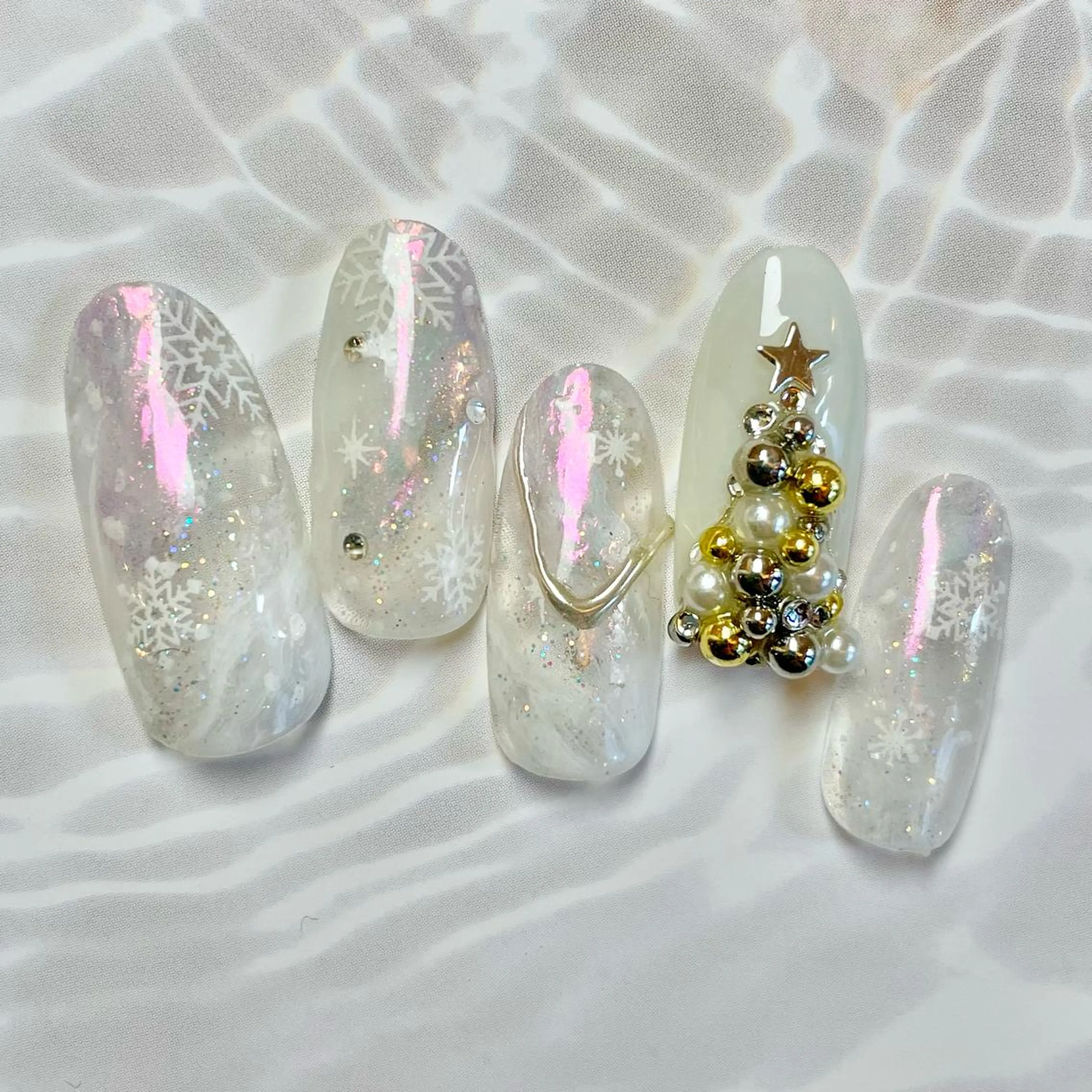 ネイル 冬ネイル クリスマス SWING Nail Salon所属・Yoshida Takakoのネイルデザイン