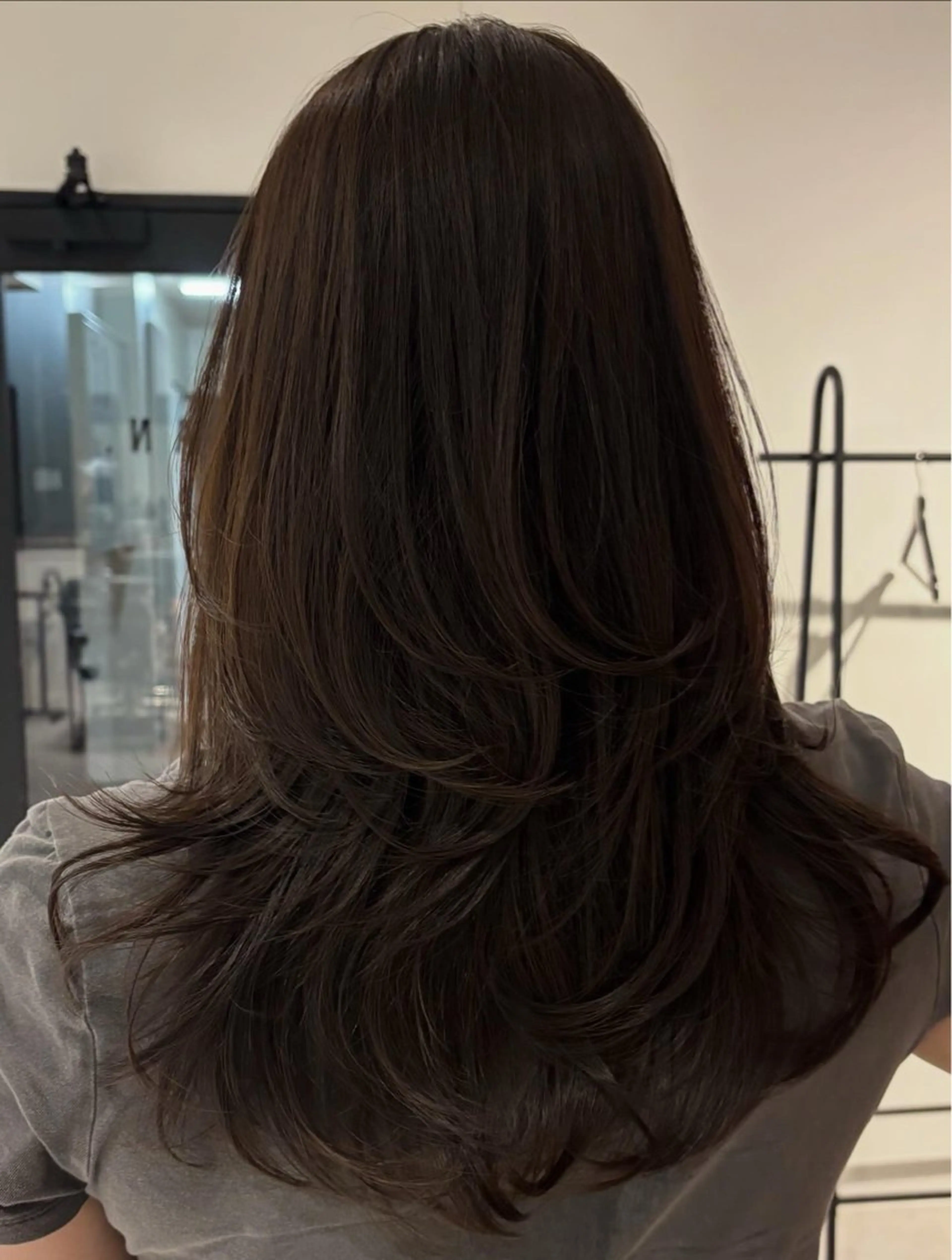 セミロング レイヤーカット ' RYOKAのヘアスタイル