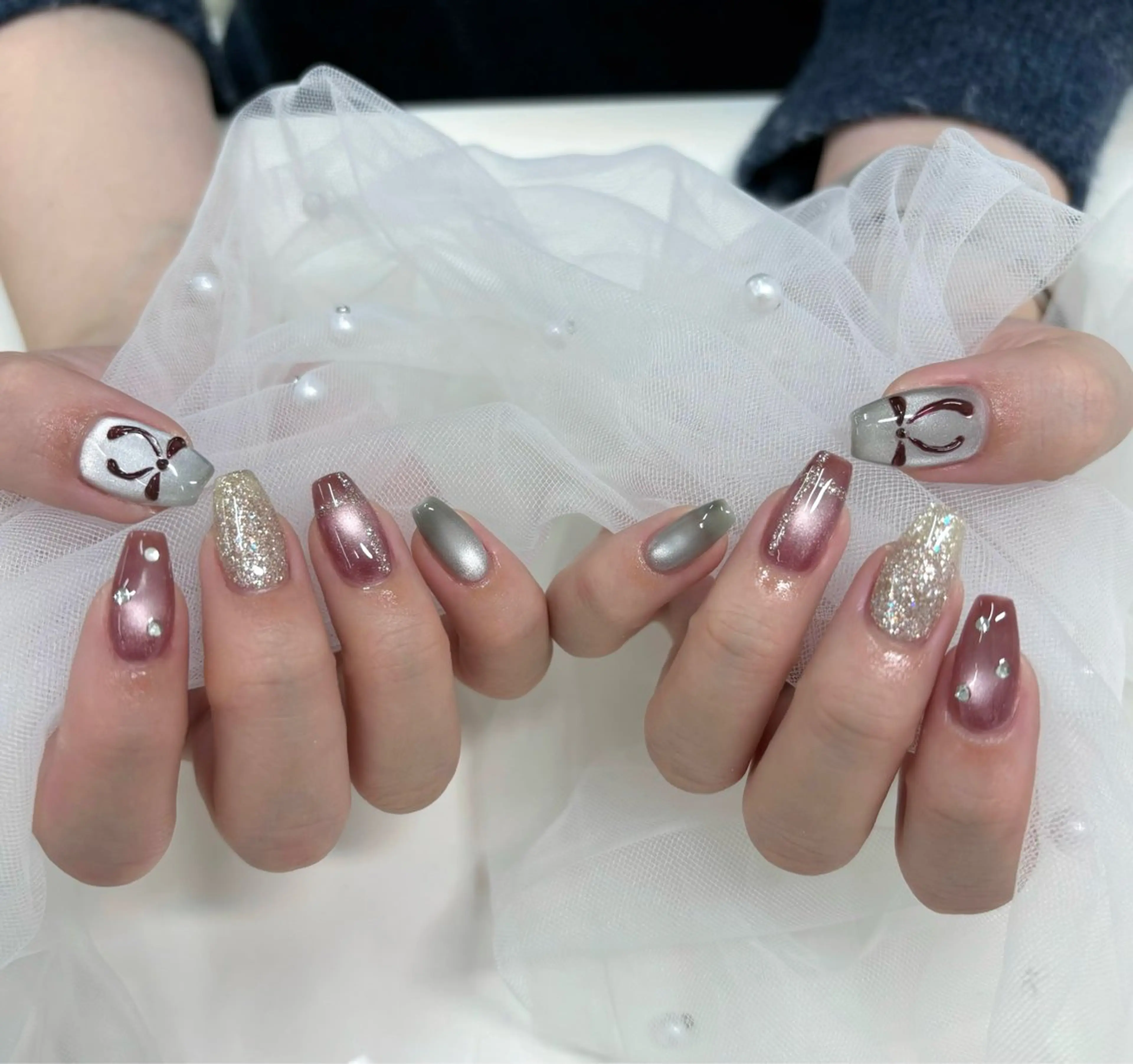 ネイル ハンドネイル 秋元 琴音のネイルデザイン