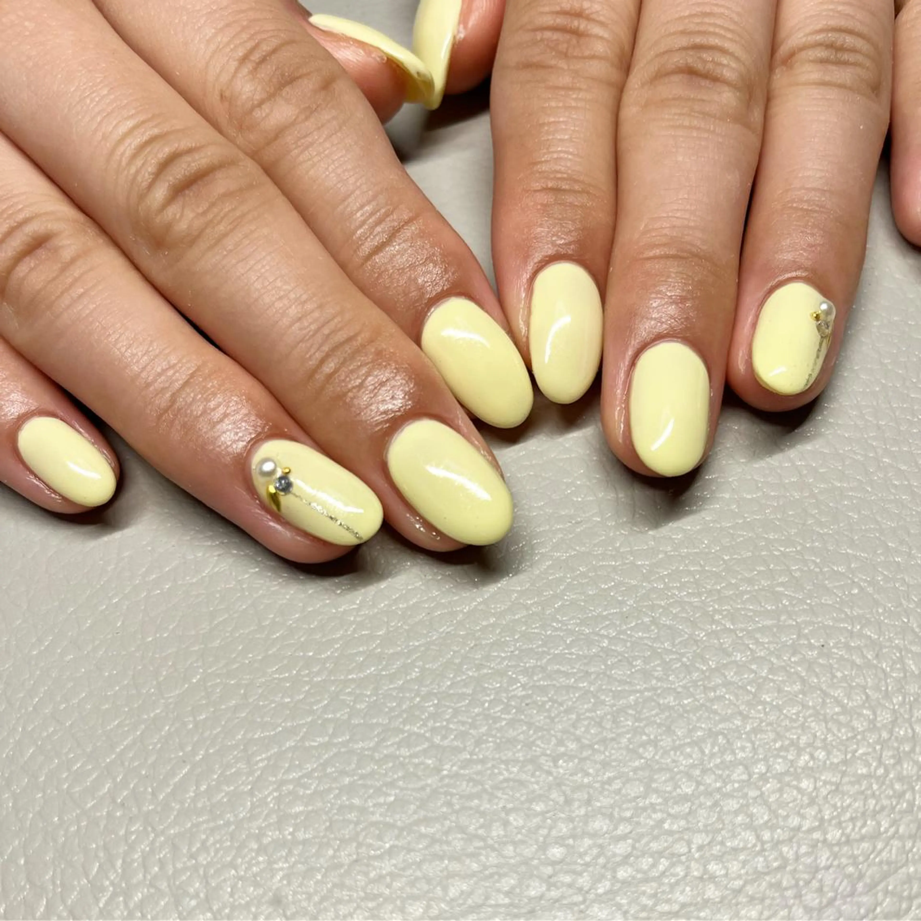 ネイル 春ネイル 黄色 587nail *のネイルデザイン