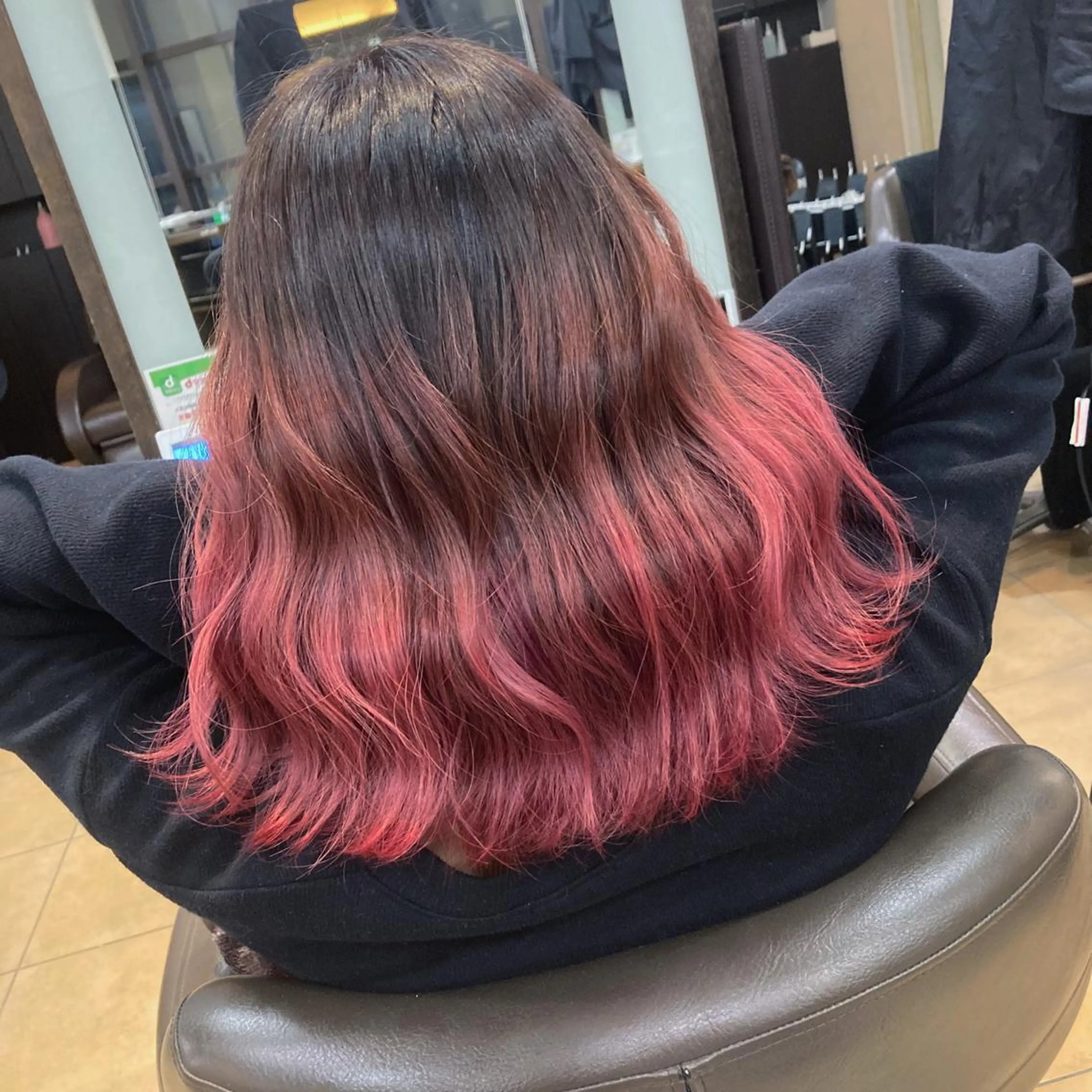 ミディアム lien ヒジリのヘアスタイル