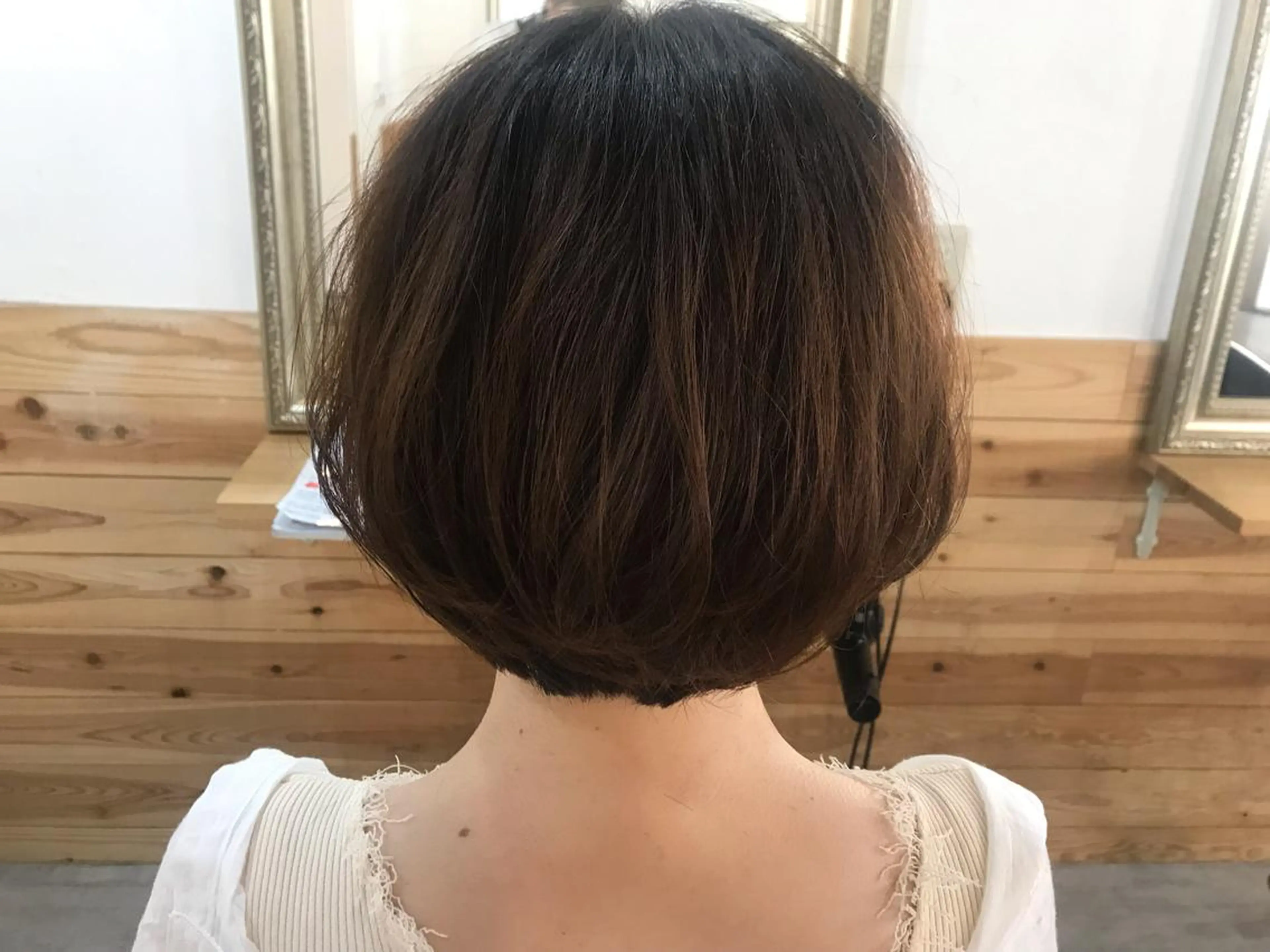 ショート カラー ヘアアレンジ ショートヘア a moment所属・蔵前🫧韓国風レイヤ ーカット🫧KAHOのヘアスタイル