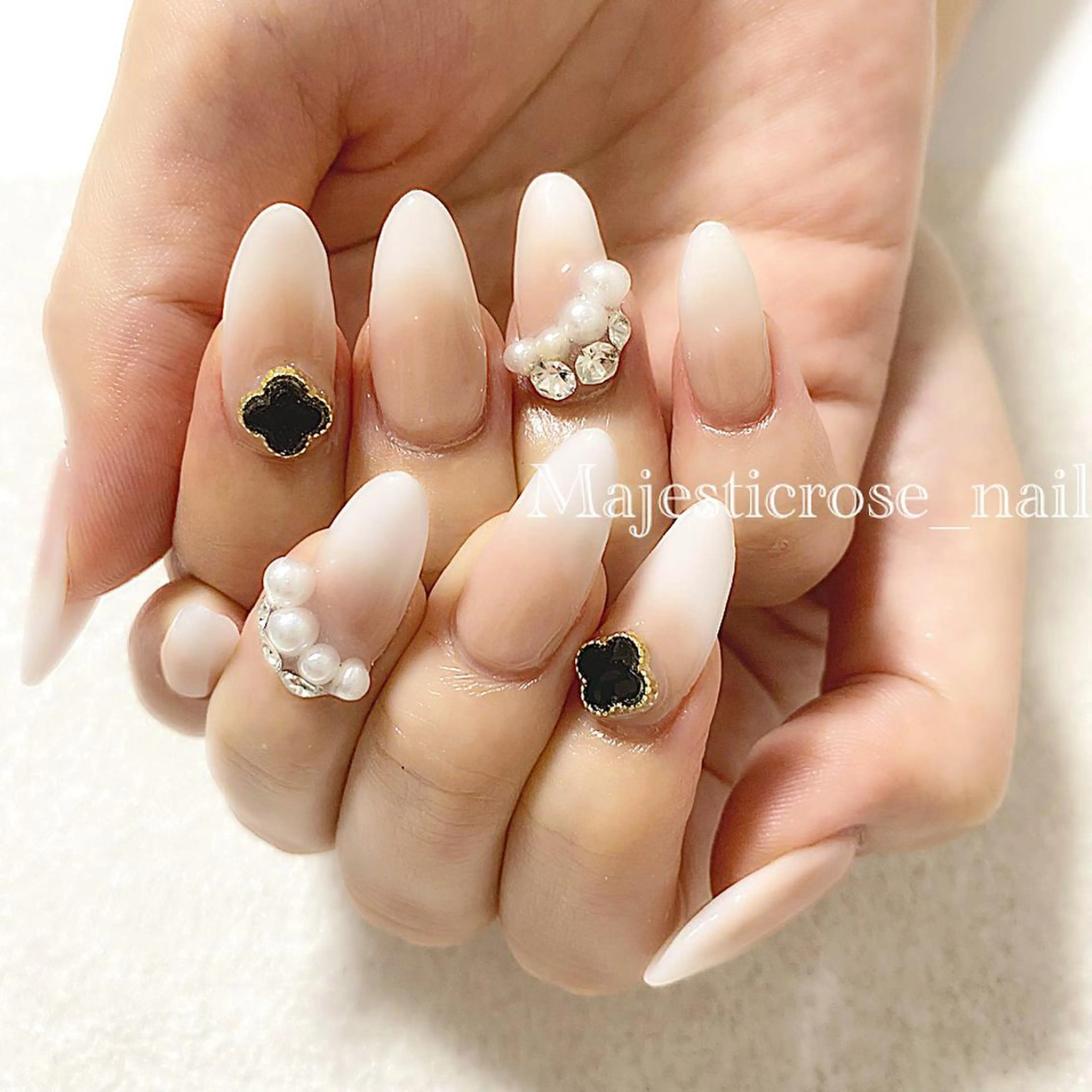 ネイル Rire_eye+beauty_nail所属・Rire_ nail_yukiのネイルデザイン