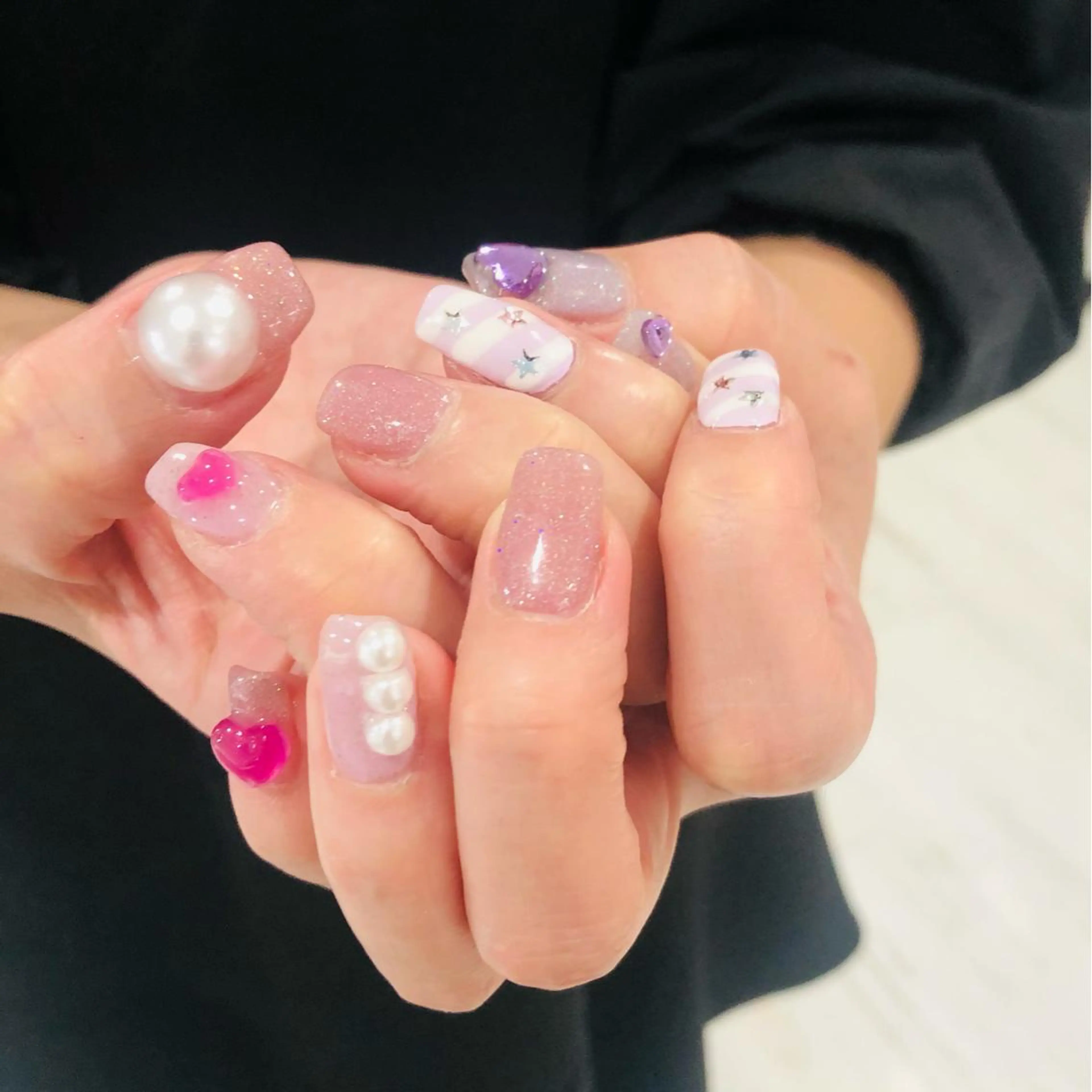 ネイル 入学式 フラッシュネイル フレンチネイル 卒業式 ラメ(グリッター) H3(エイチスリー)所属・H3 hitoのネイルデザイン