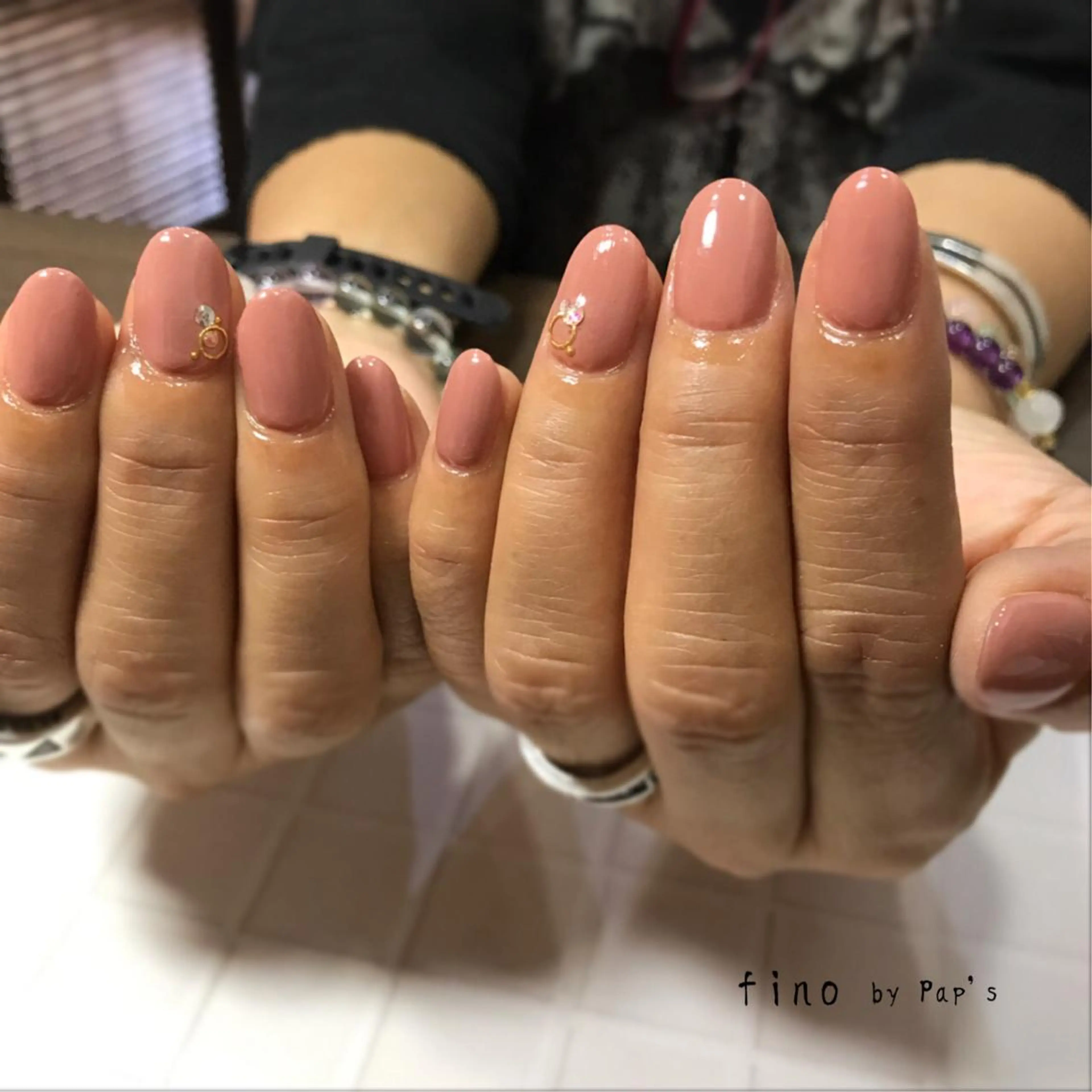 ネイル fino by Pap's所属・西畠 真由美のネイルデザイン