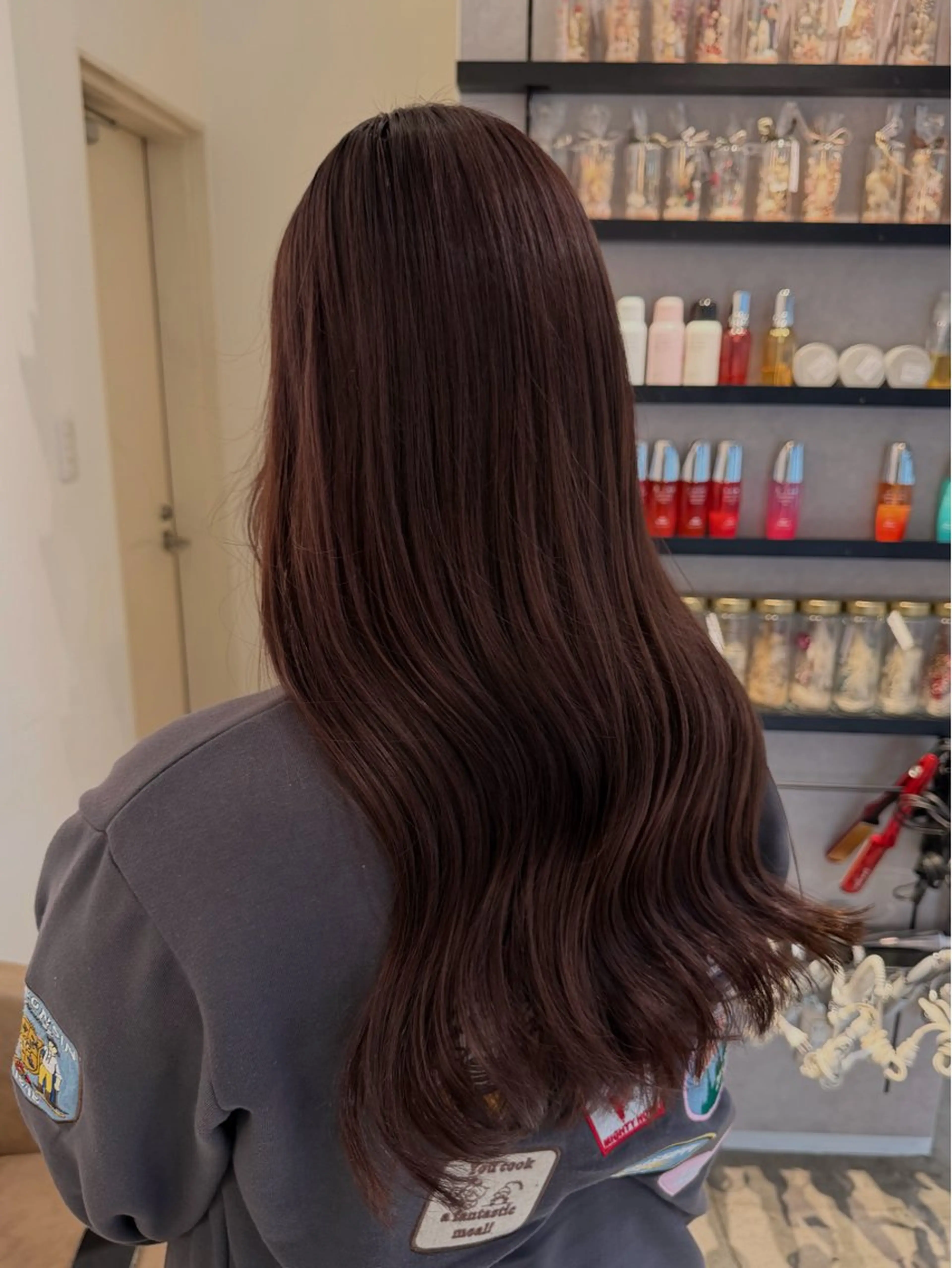 ロング カラー ブラウンカラー 透明感カラー ラベンダーカラー マロンブラウン 髪質改善 🦈AKARI🦈 袋町/韓国風/透明感のヘアスタイル