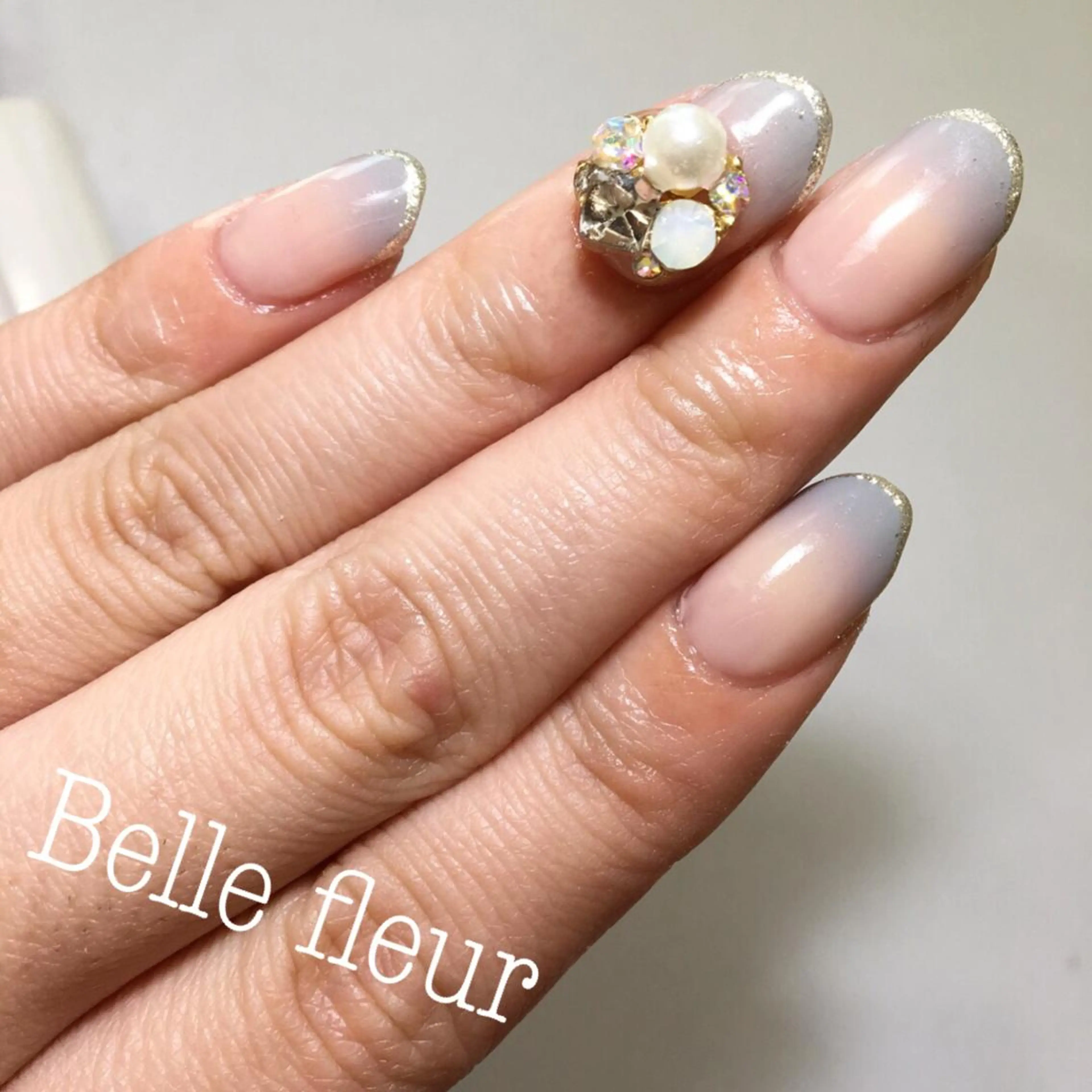 ミディアム ネイル Belle fleurのネイルデザイン
