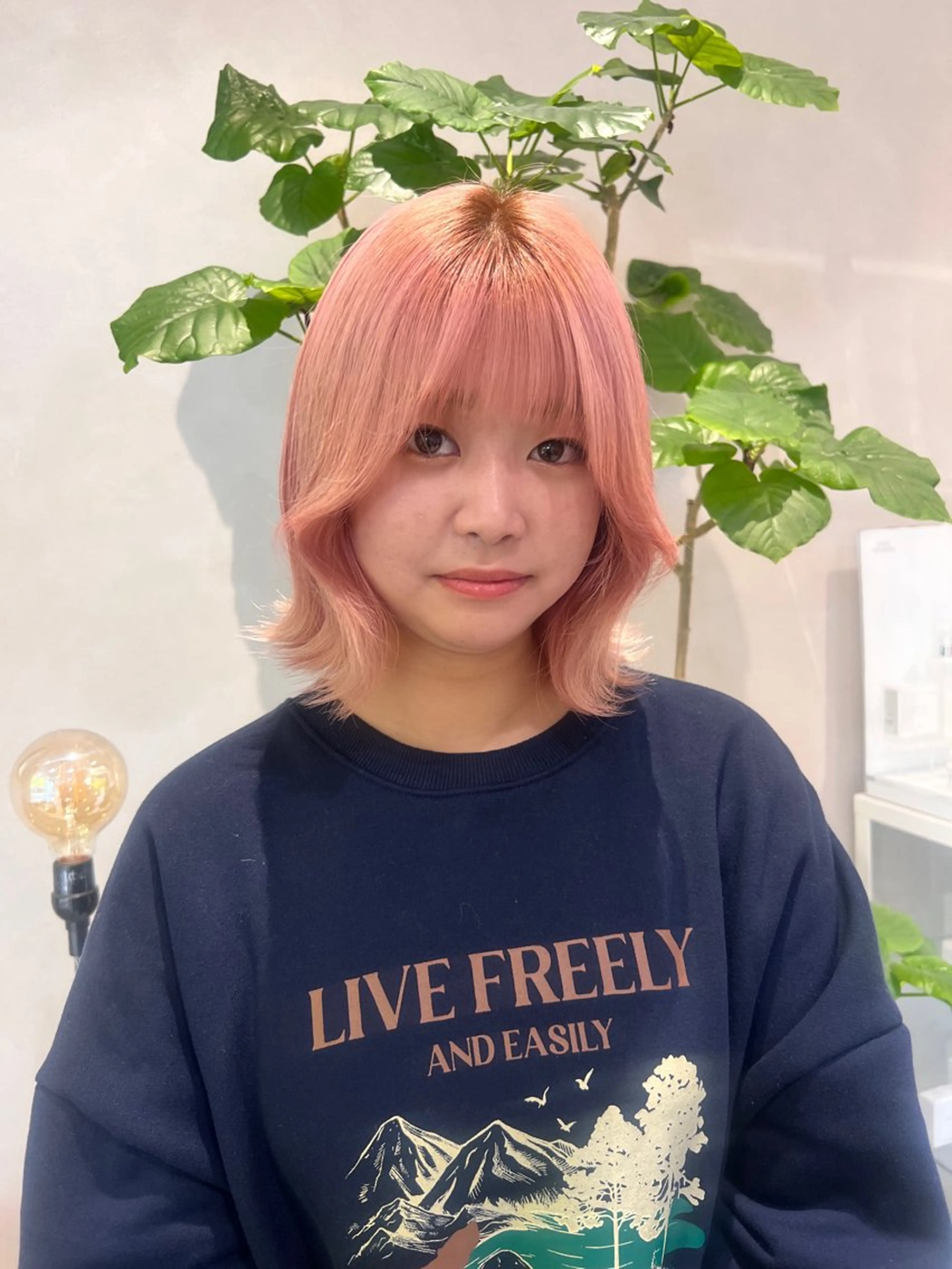 ショート ブリーチカラー 〻髪質改善〻アレンジのヘアスタイル