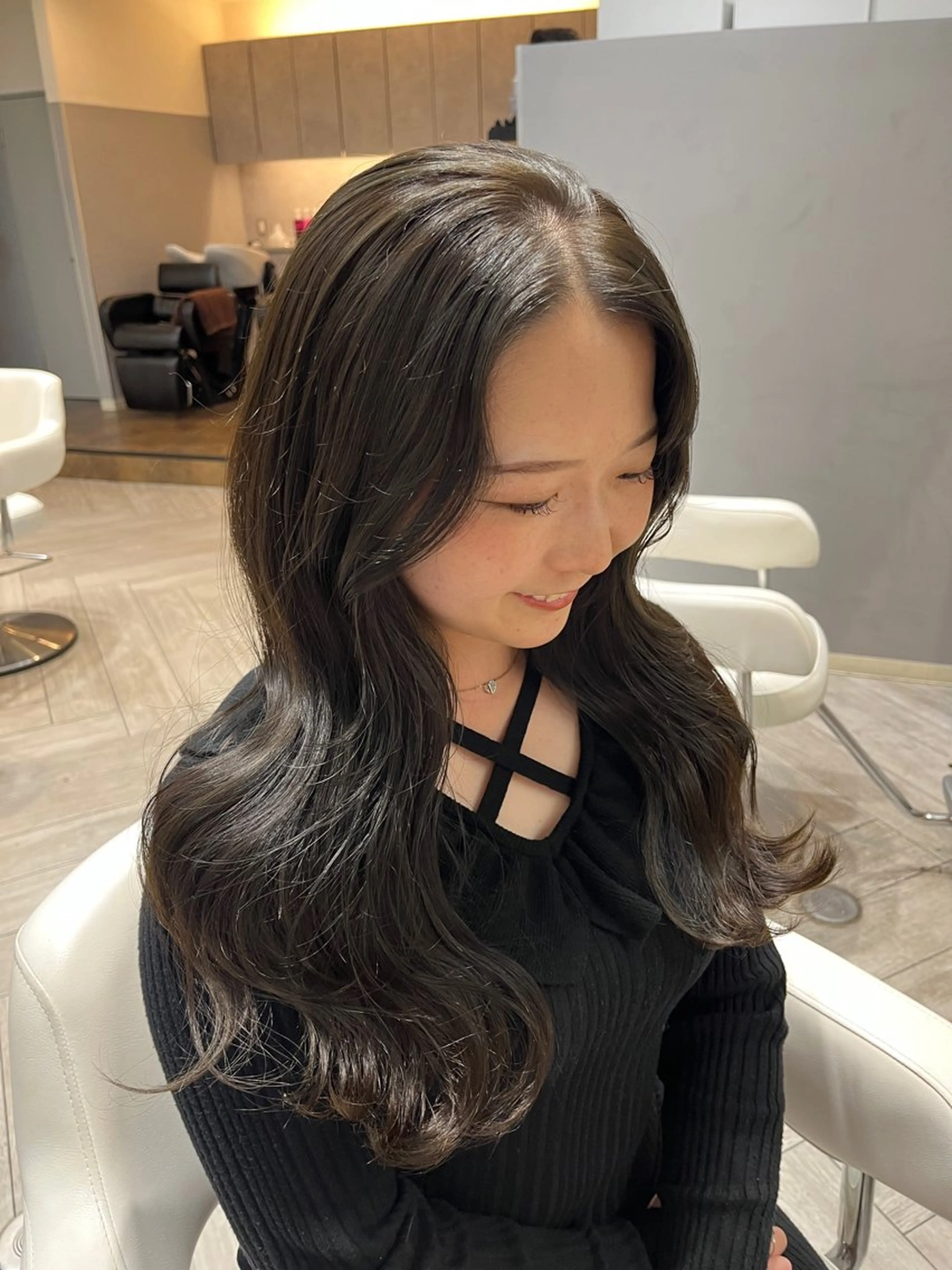 ロング カット ヘアカラー トリートメント ヘアセット AVANCE. chisatoのヘアスタイル