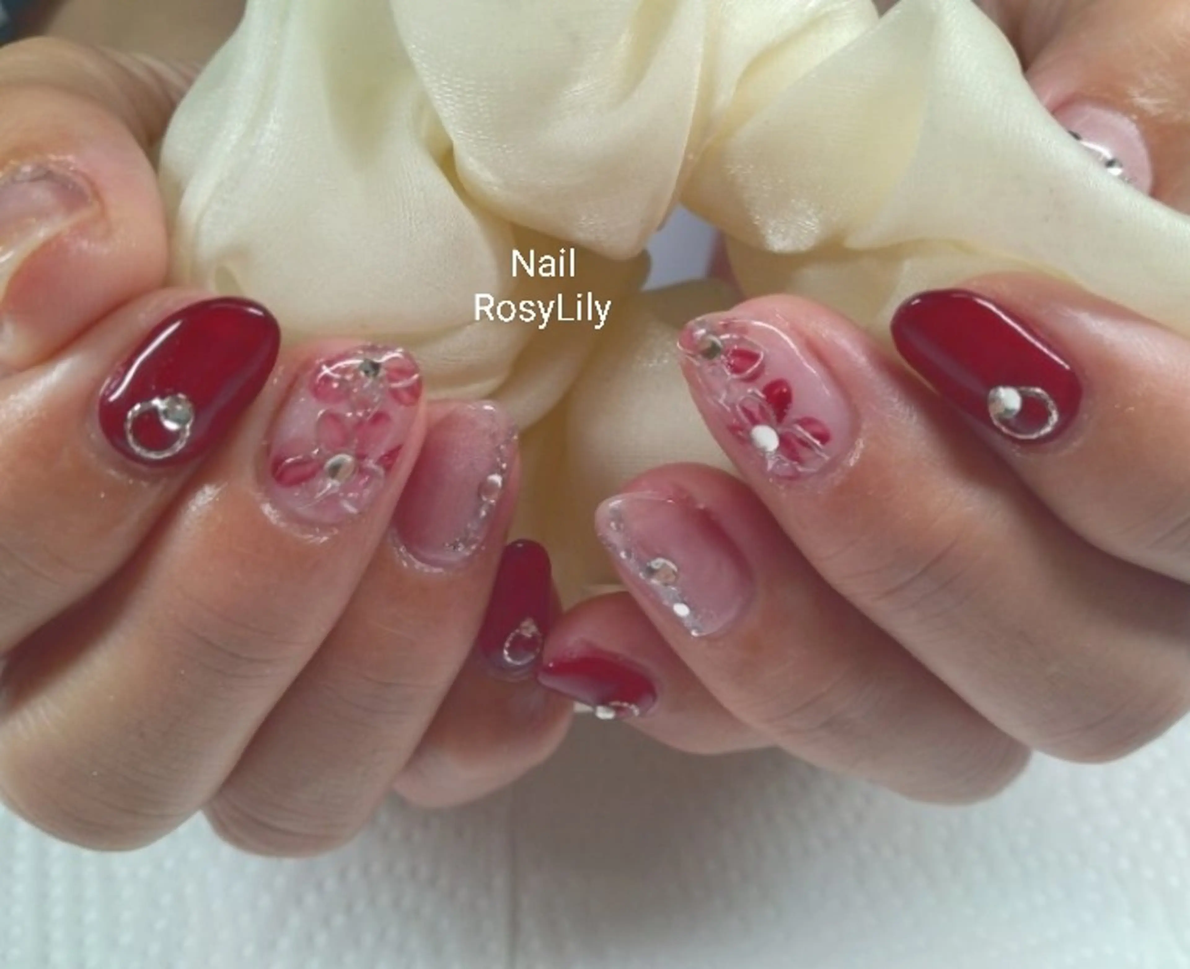 ネイル ボルドー ミラーネイル 持ち込み ハンドネイル ハンドケア プライベートサロン RosyLily所属・プライベートサロン Rosy Lilyのネイルデザイン