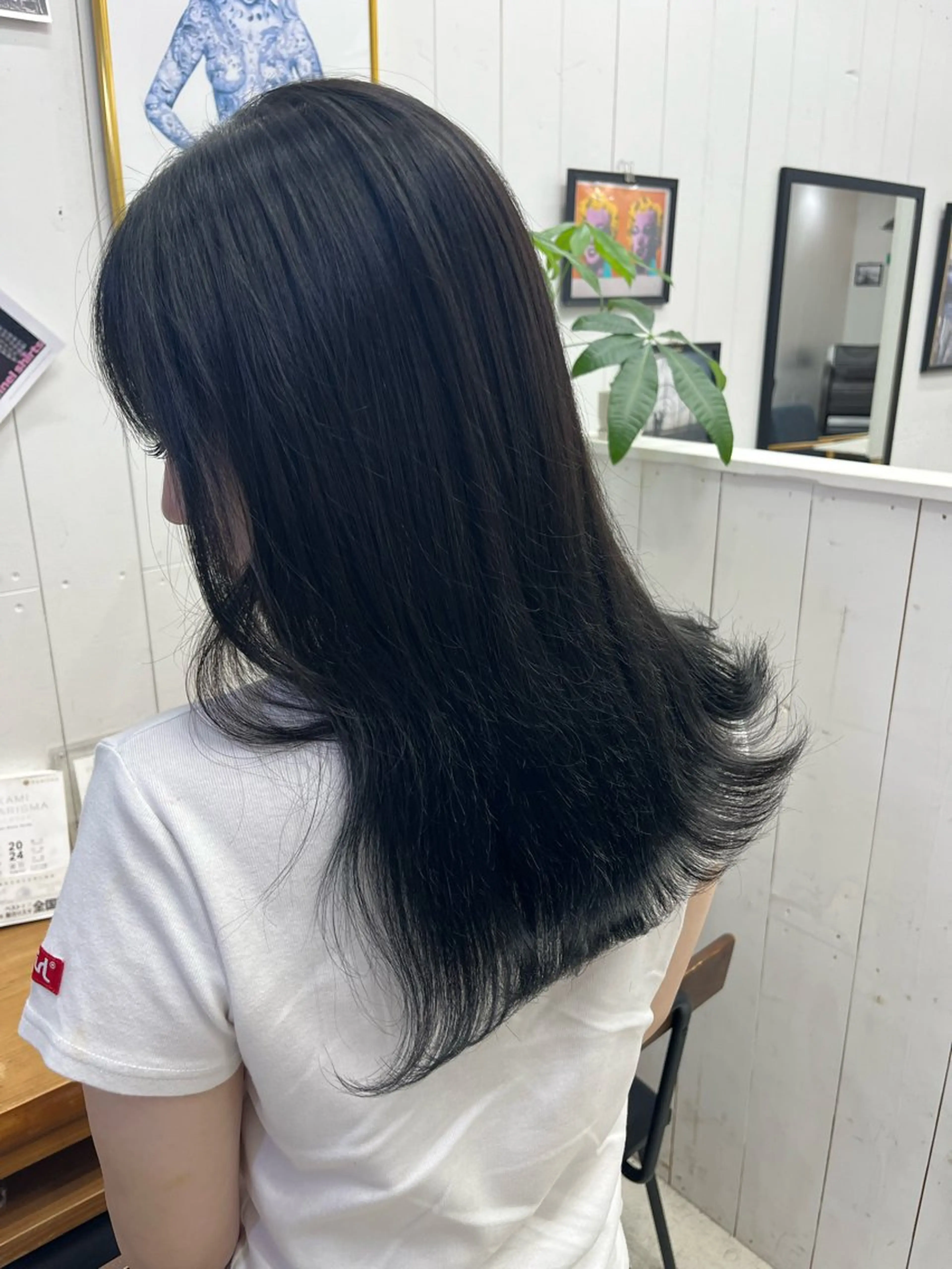 ロング ヘアカラー トリートメント VENICE MIKIのヘアスタイル