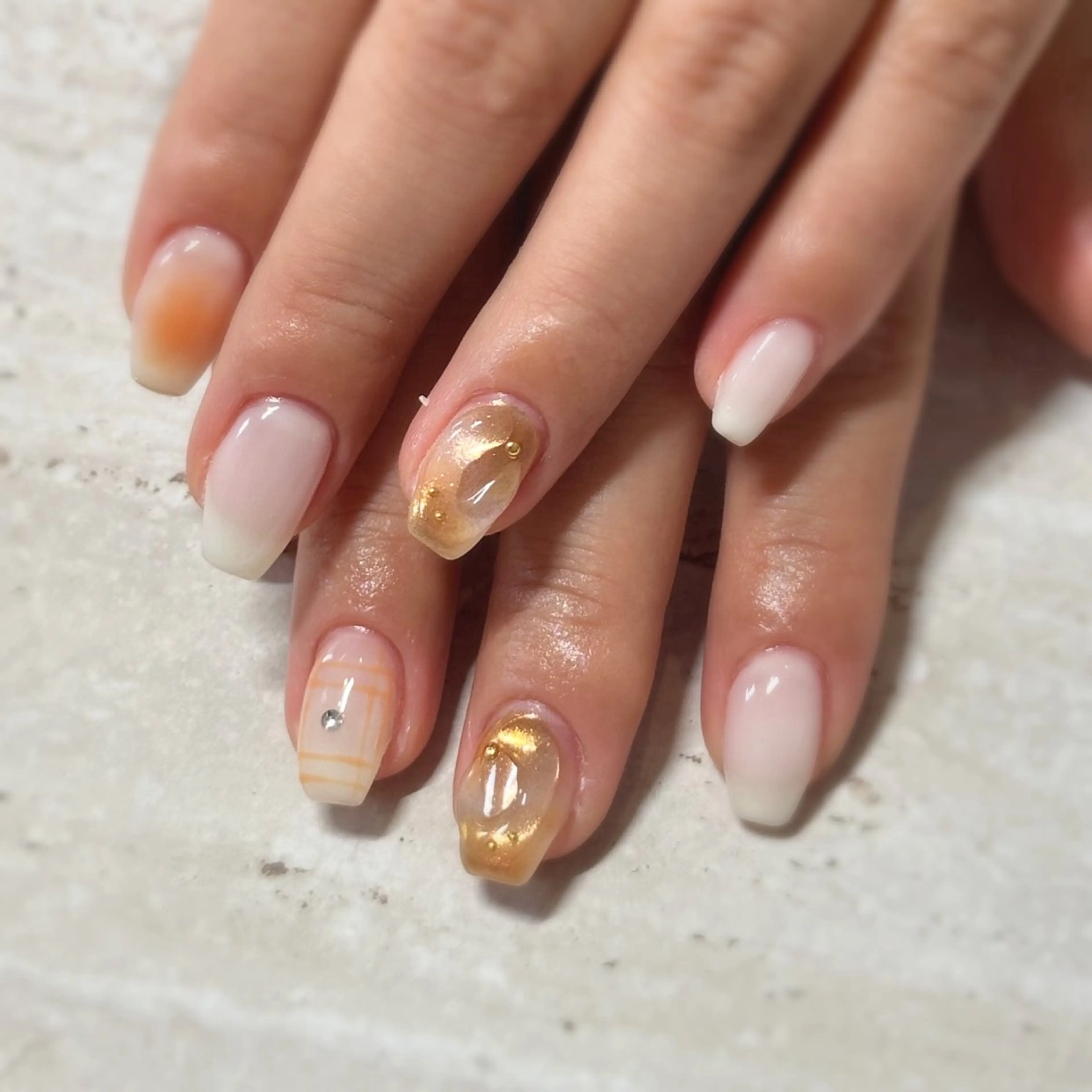 ネイル ハンドネイル sofa国分寺店 川出 玲奈のネイルデザイン