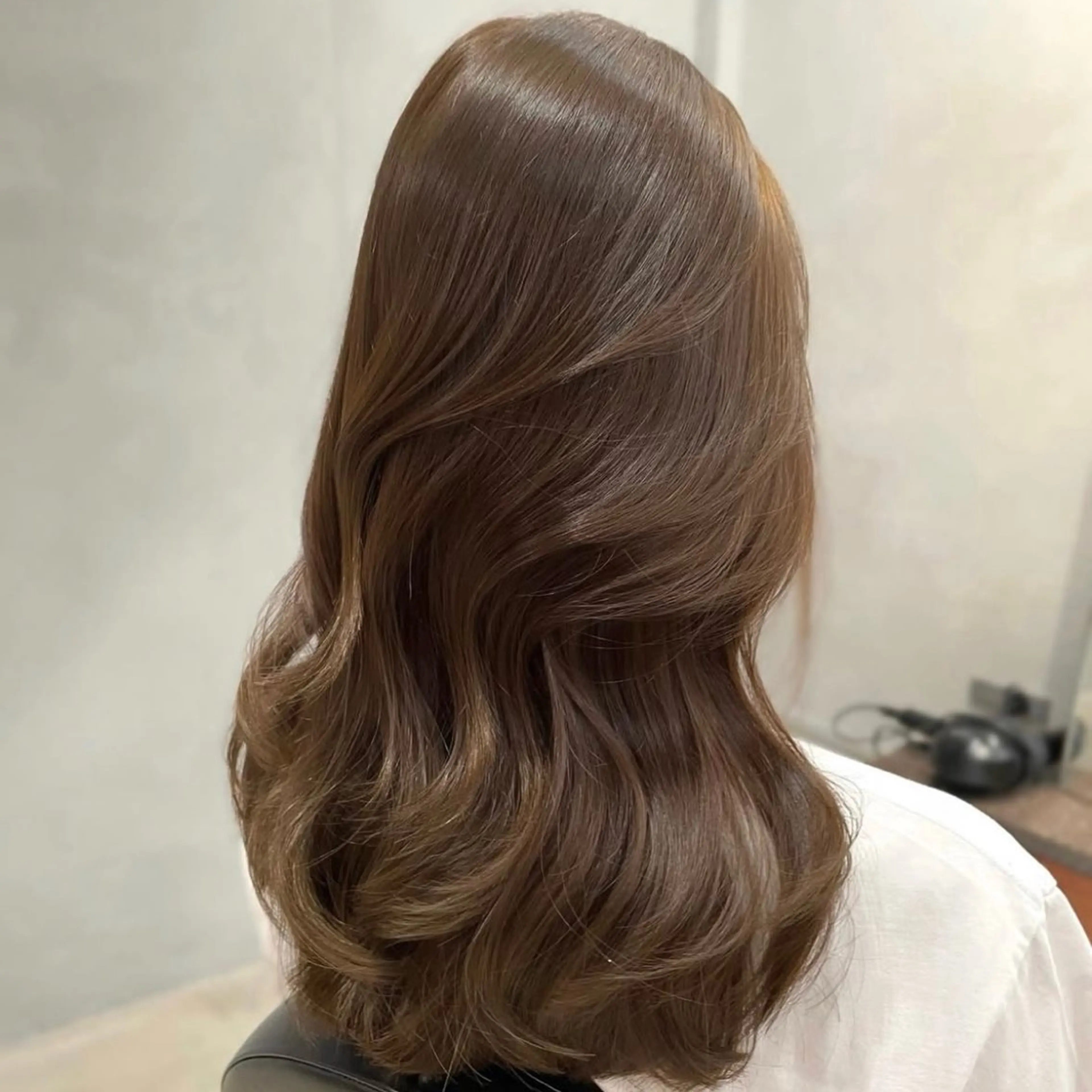 ロング カラー ベージュカラー オリーブベージュ レイヤーカット モテ韓国ヘア/ レイヤー🤍RIKAのヘアスタイル