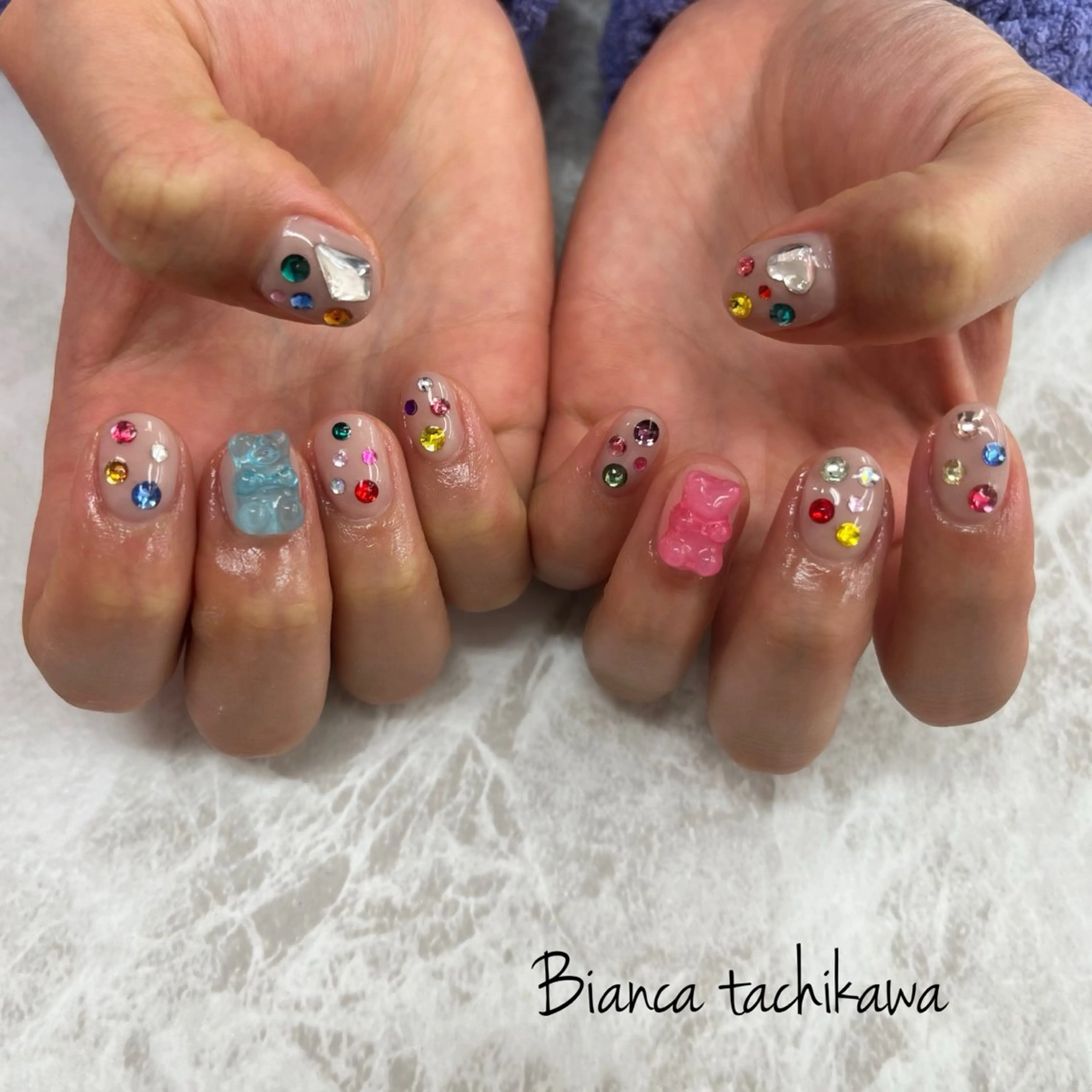 ネイル キラキラネイル ストーンネイル ハンドネイル Bianca☁国分寺 🤍店長/黒木愛美のネイルデザイン
