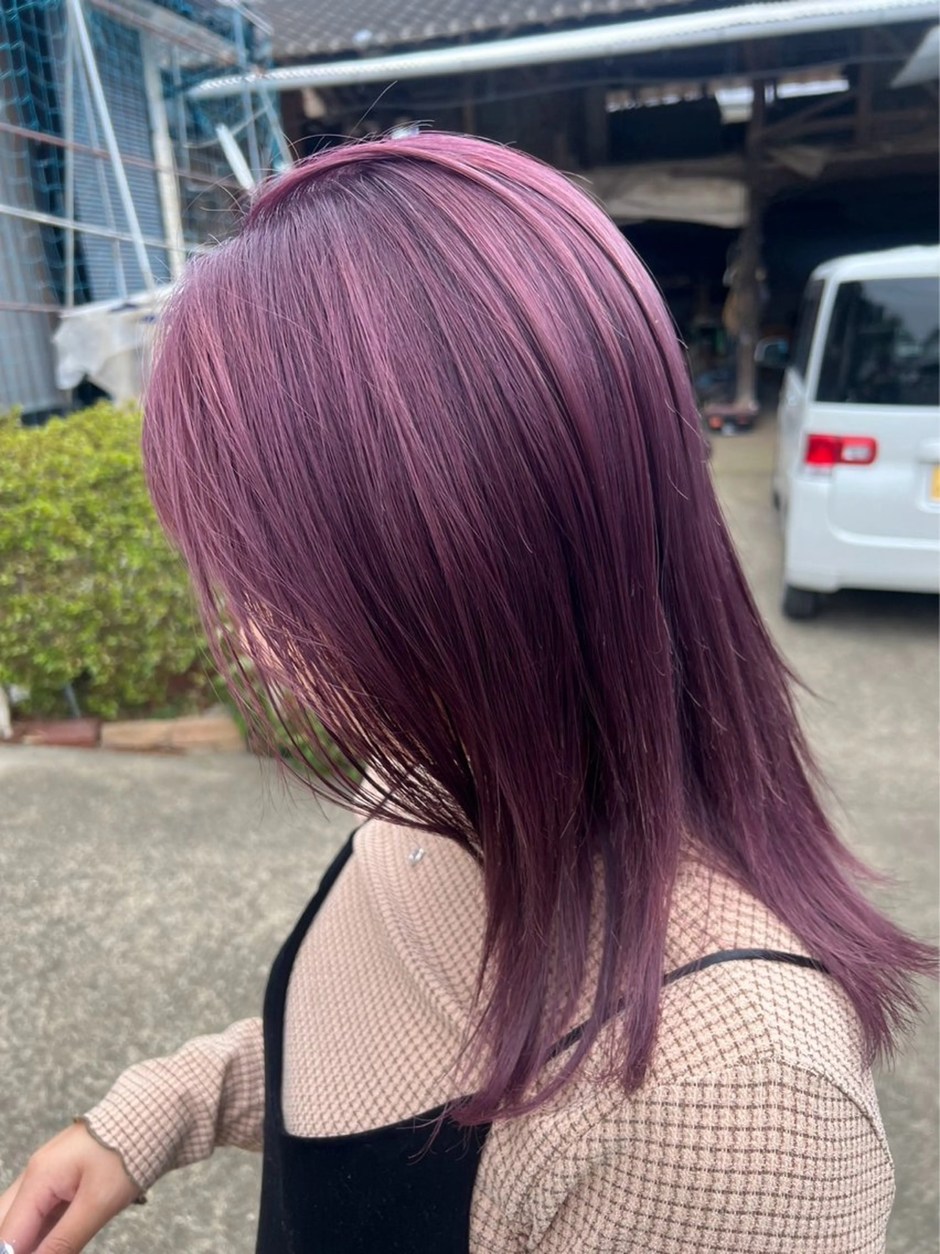 ミディアム カラー ブリーチ ヘアカラー 西田 美桜のヘアスタイル