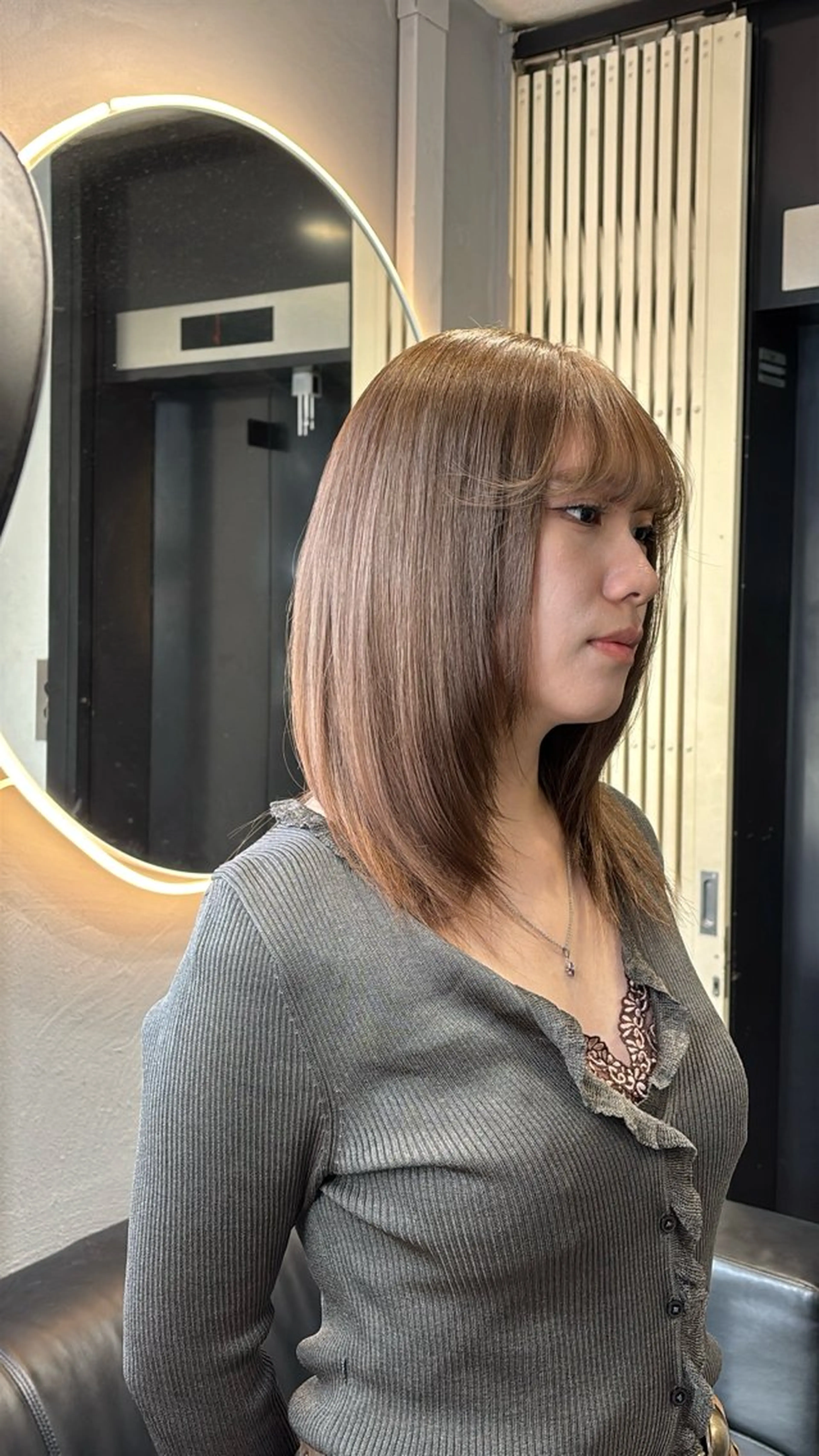 セミロング ヘアカラー トリートメント ヘッドスパ ヘアセット 韓国ヘア/ブリーチ無 しWカラー/オリーブのヘアスタイル