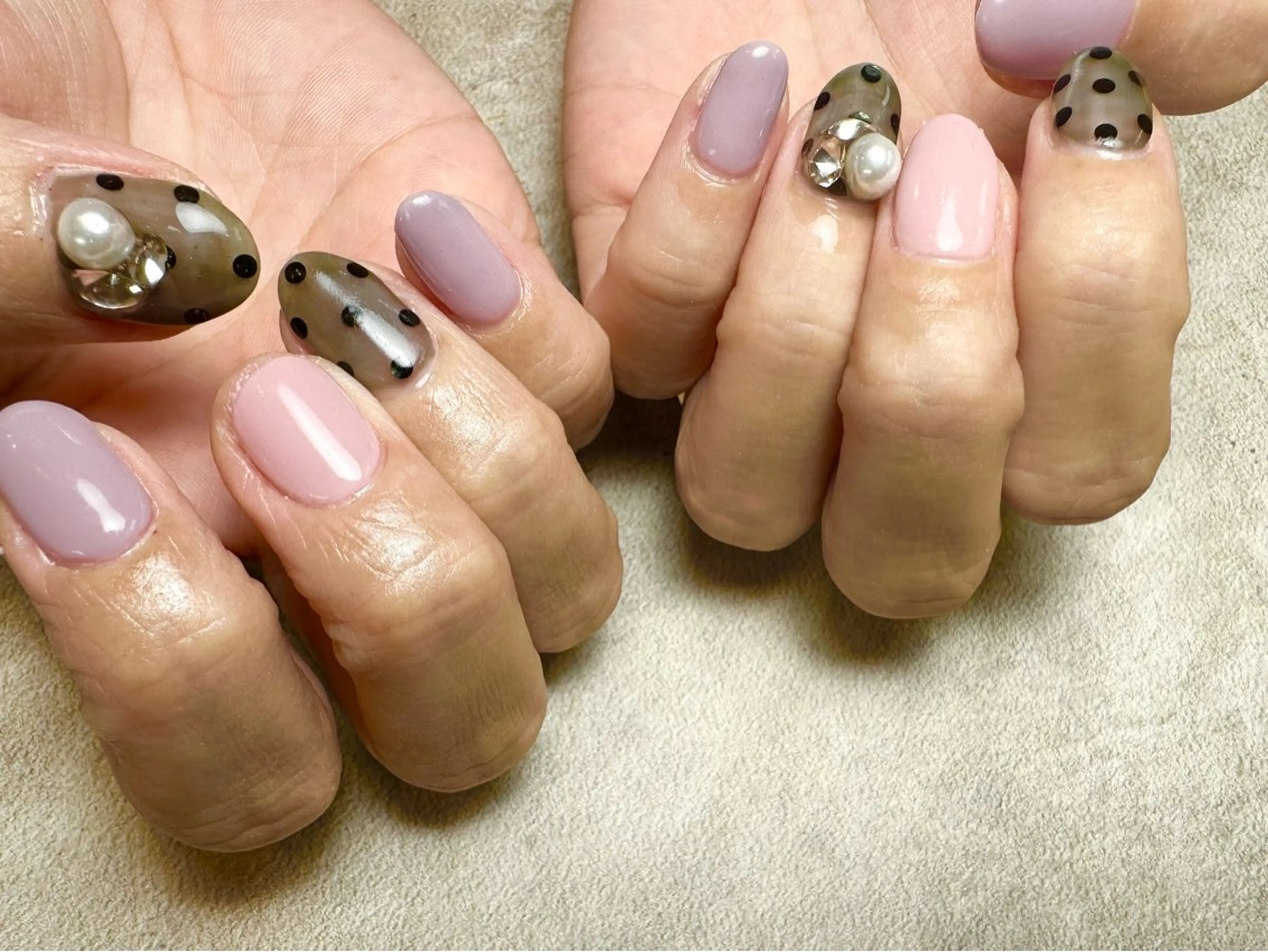 ネイル ドット nailroom Anmie.のネイルデザイン