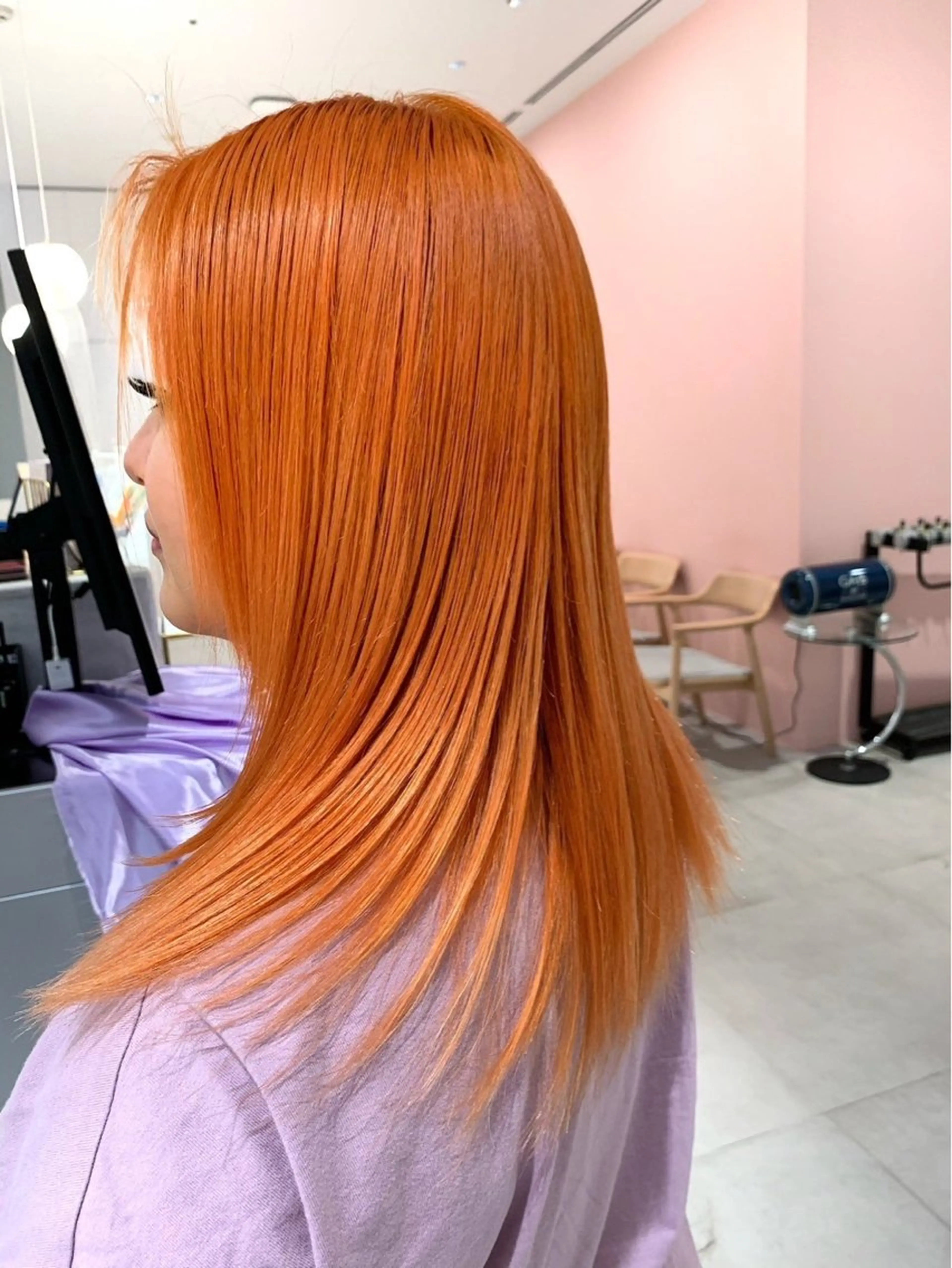 セミロング カラー ブリーチ ヘアカラー ボブパーマ ウルフパーマのヘアスタイル