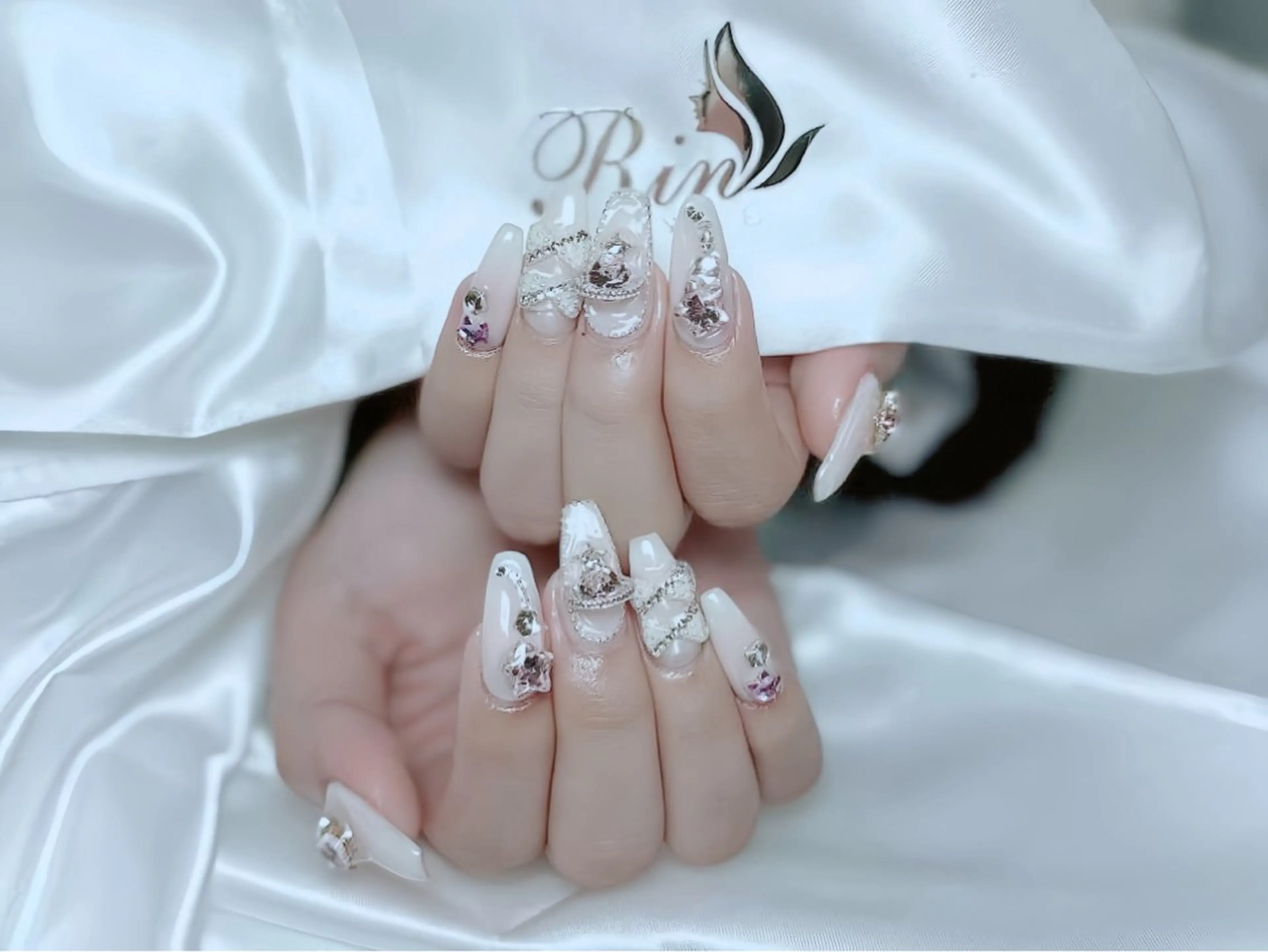 ネイル アニマル柄 ボルドー ブラウン チークネイル フレンチネイル ハンドネイル Rin Nailのネイルデザイン