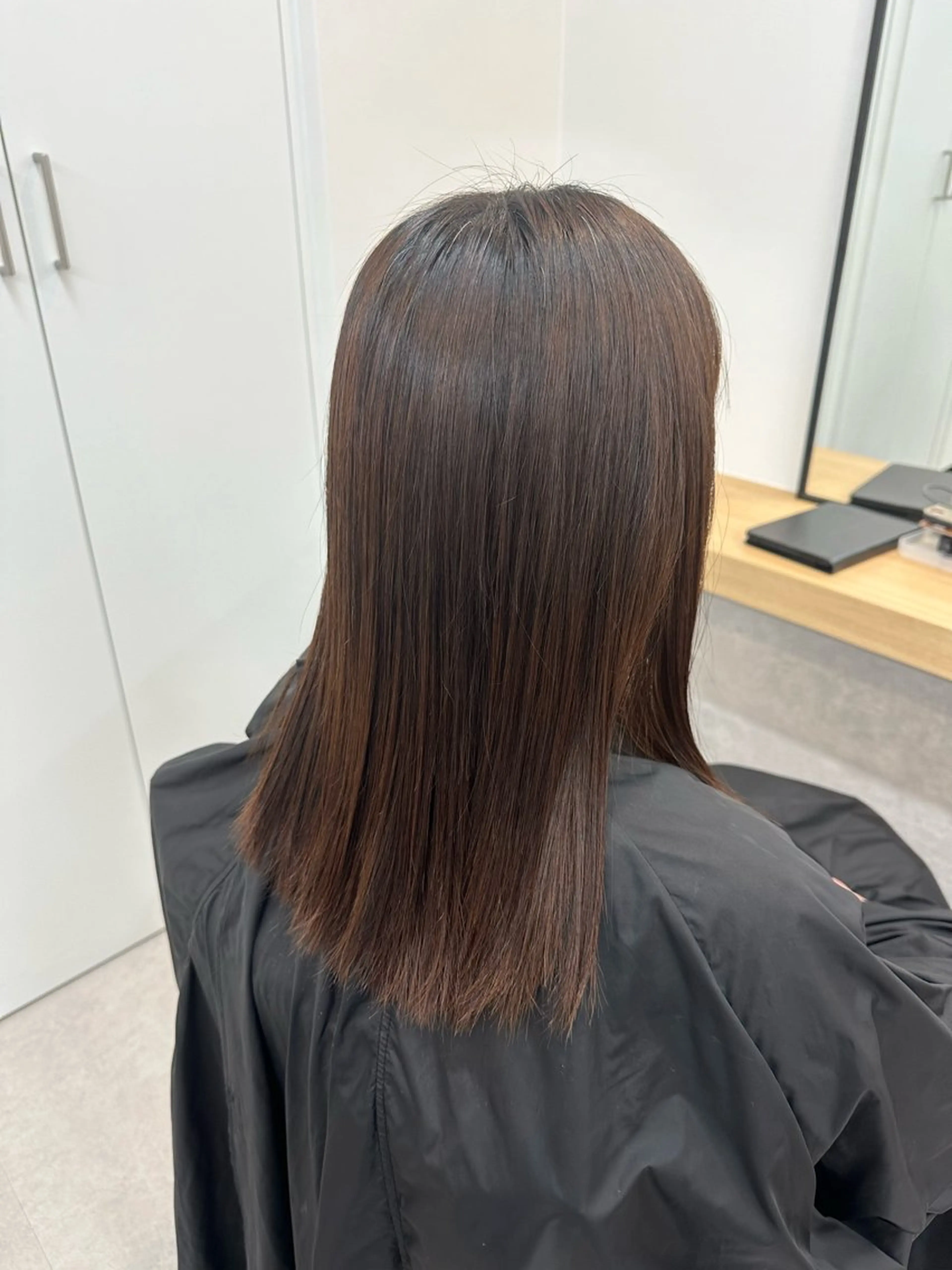 ミディアム 酸性ストレート グランジュ京橋店所属・石田 頌のヘアスタイル