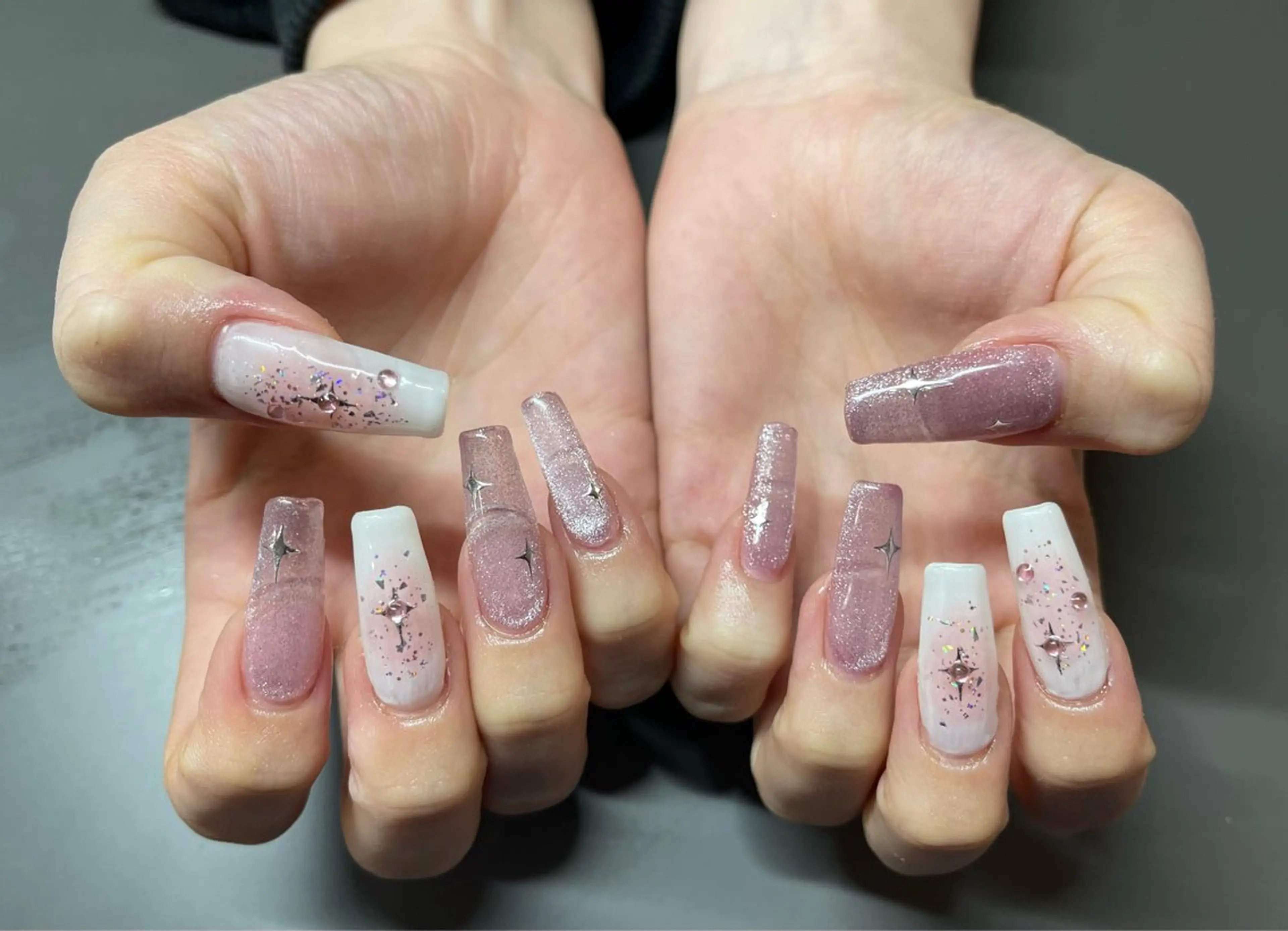 ネイル 長さ出し ari. nailのネイルデザイン