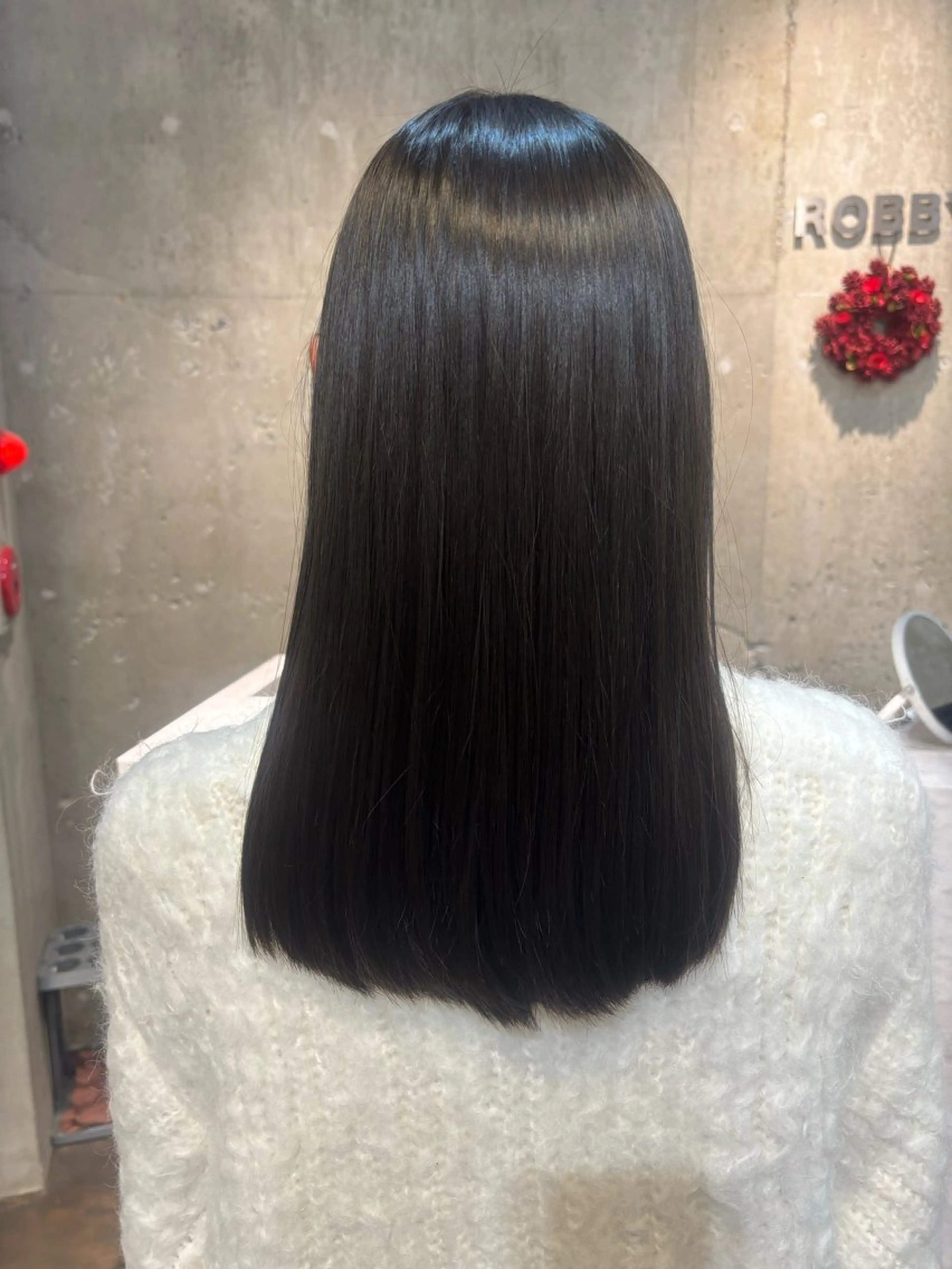 セミロング パーマ セミロングパーマ ストレートパーマ パーマ 髪質改善ストレート 🫧ちひろ🫧のヘアスタイル