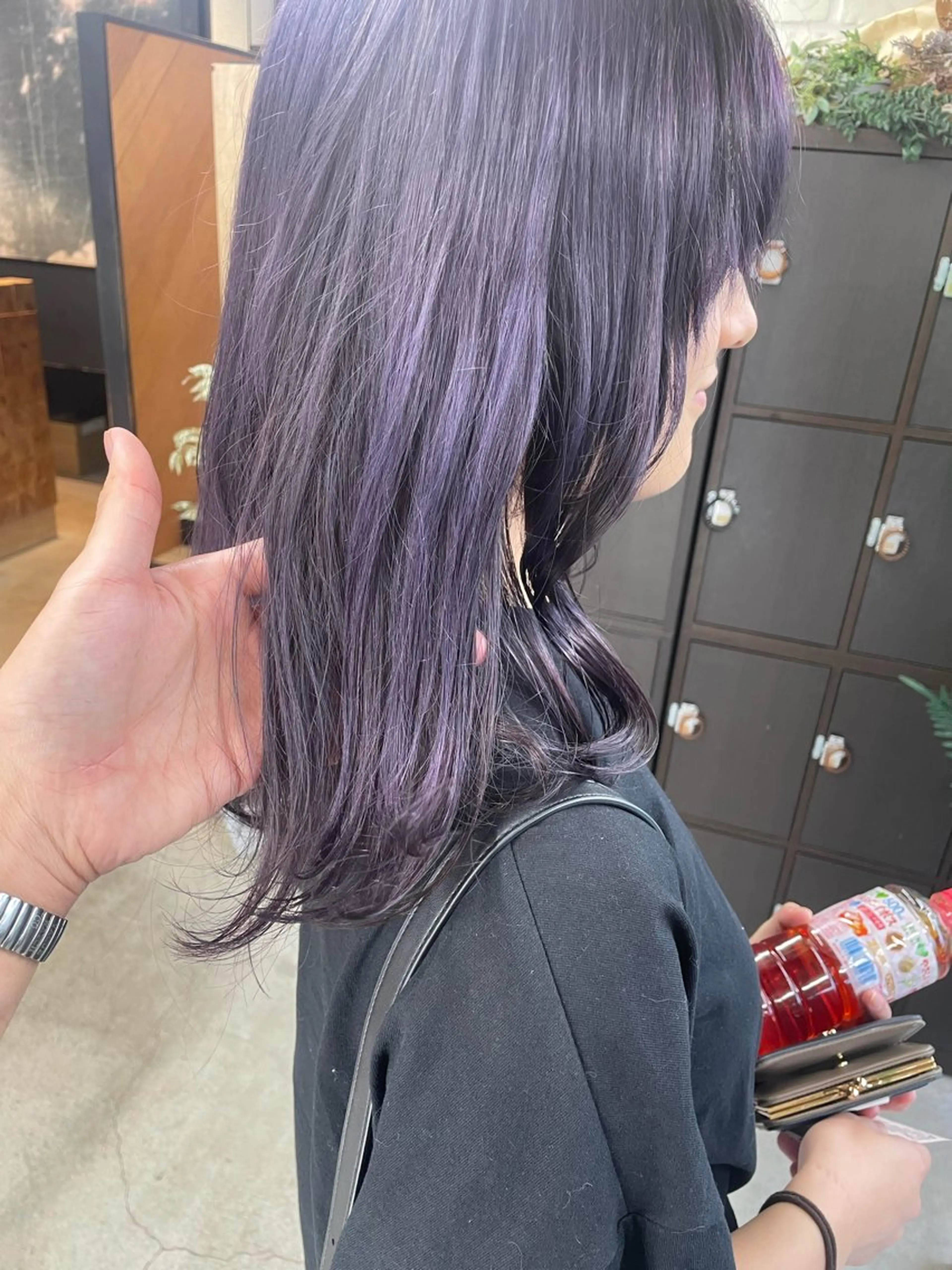 ミディアム パープルカラー カット ヘアカラー テラダ ユウシンのヘアスタイル