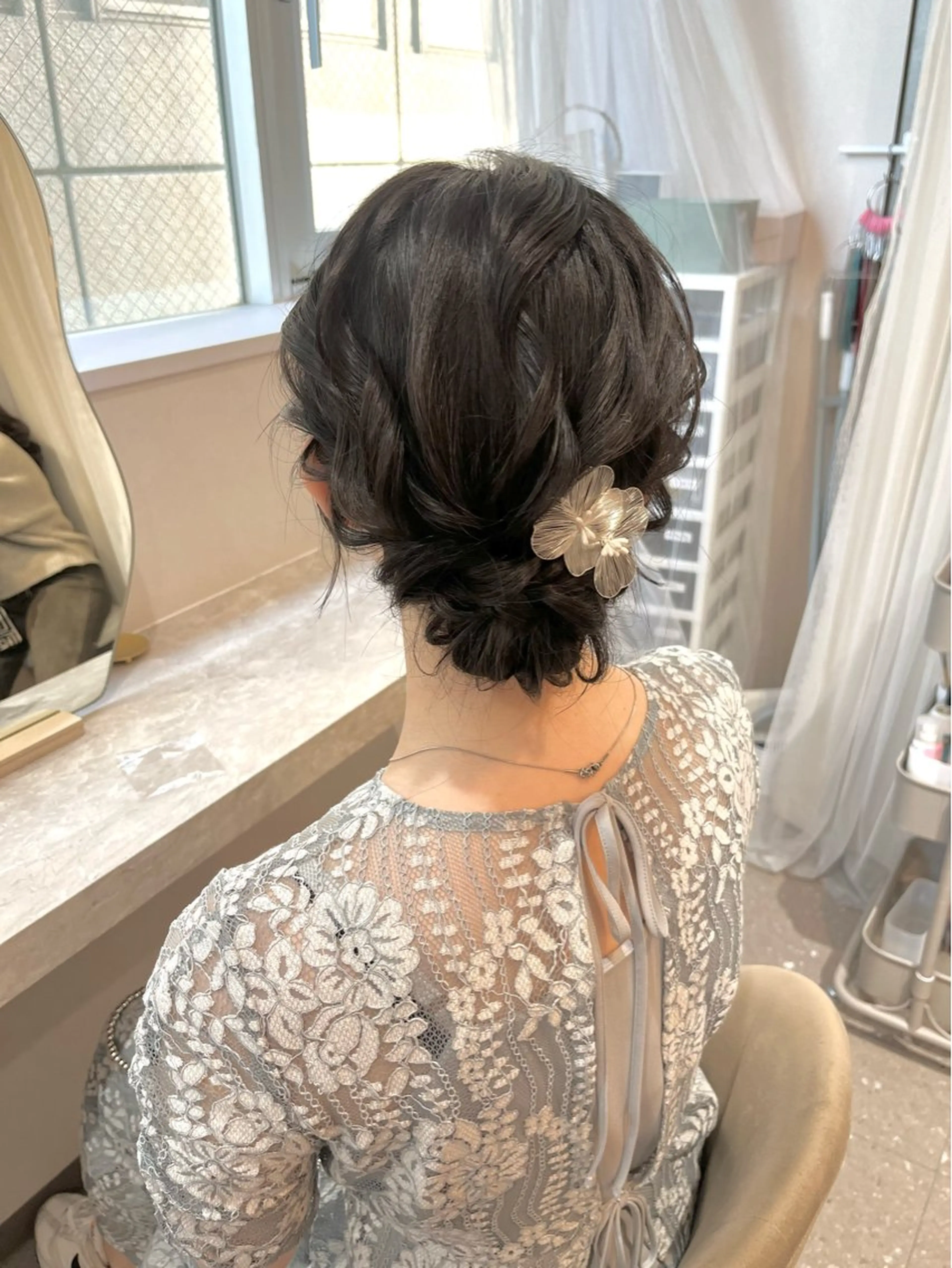 ミディアム ヘアアレンジ ヘアセット Mila Akariのヘアスタイル