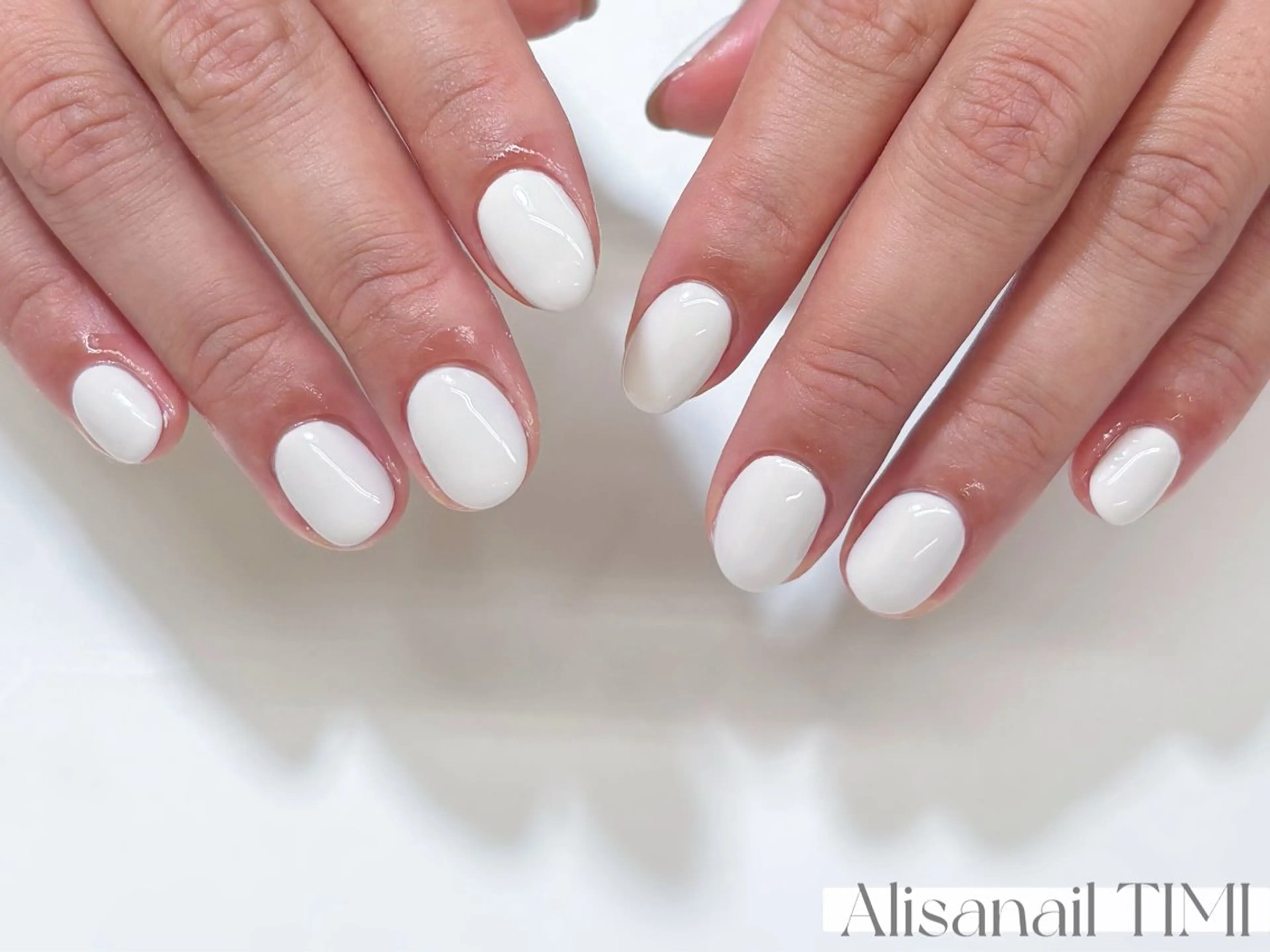 ネイル ワンカラーネイル ハンドネイル Alisa nail Timiのネイルデザイン