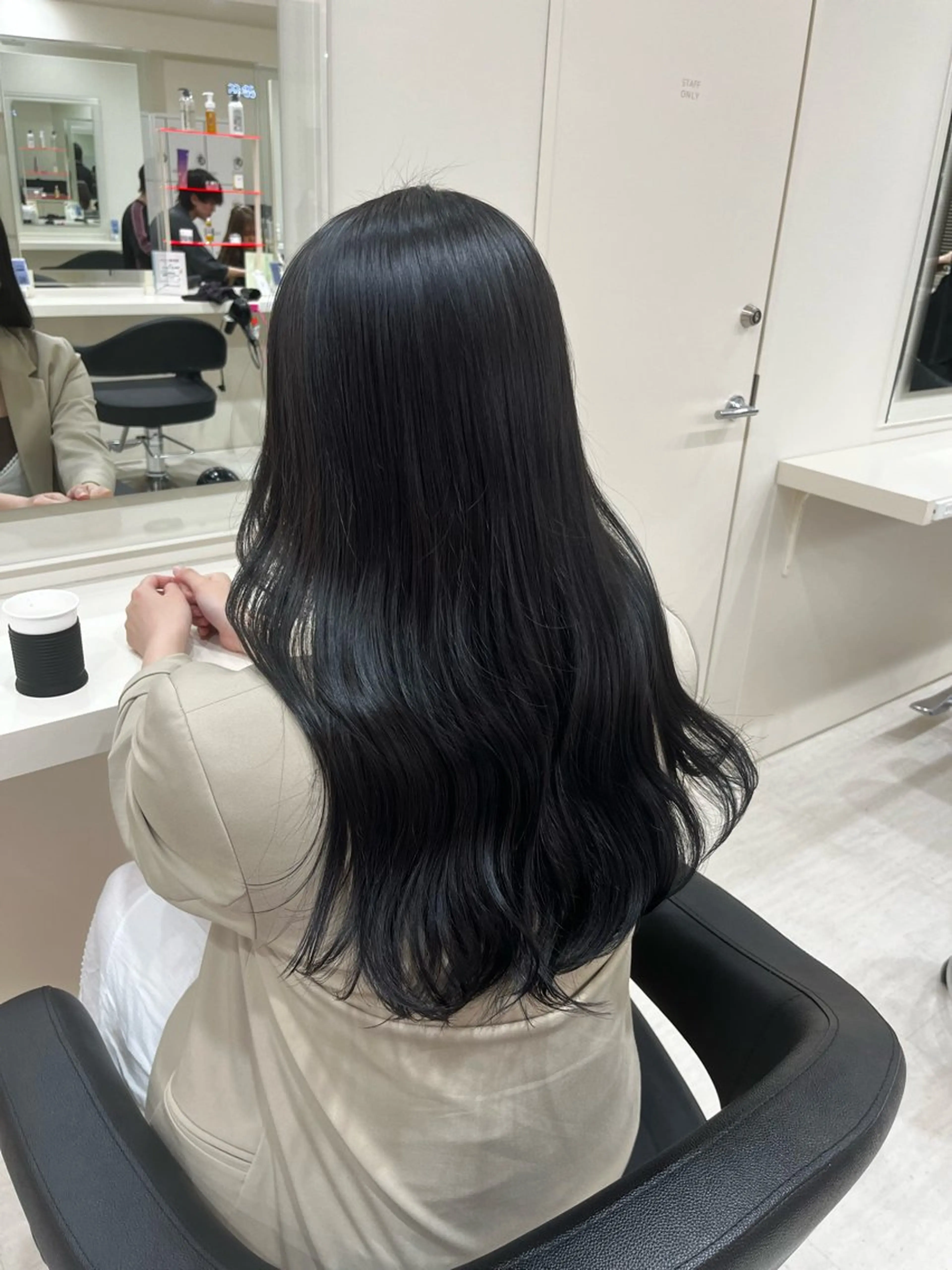 セミロング カラー ヘアアレンジ 韓国レイヤー＆ピンク 艶髪🩶maikoのヘアスタイル