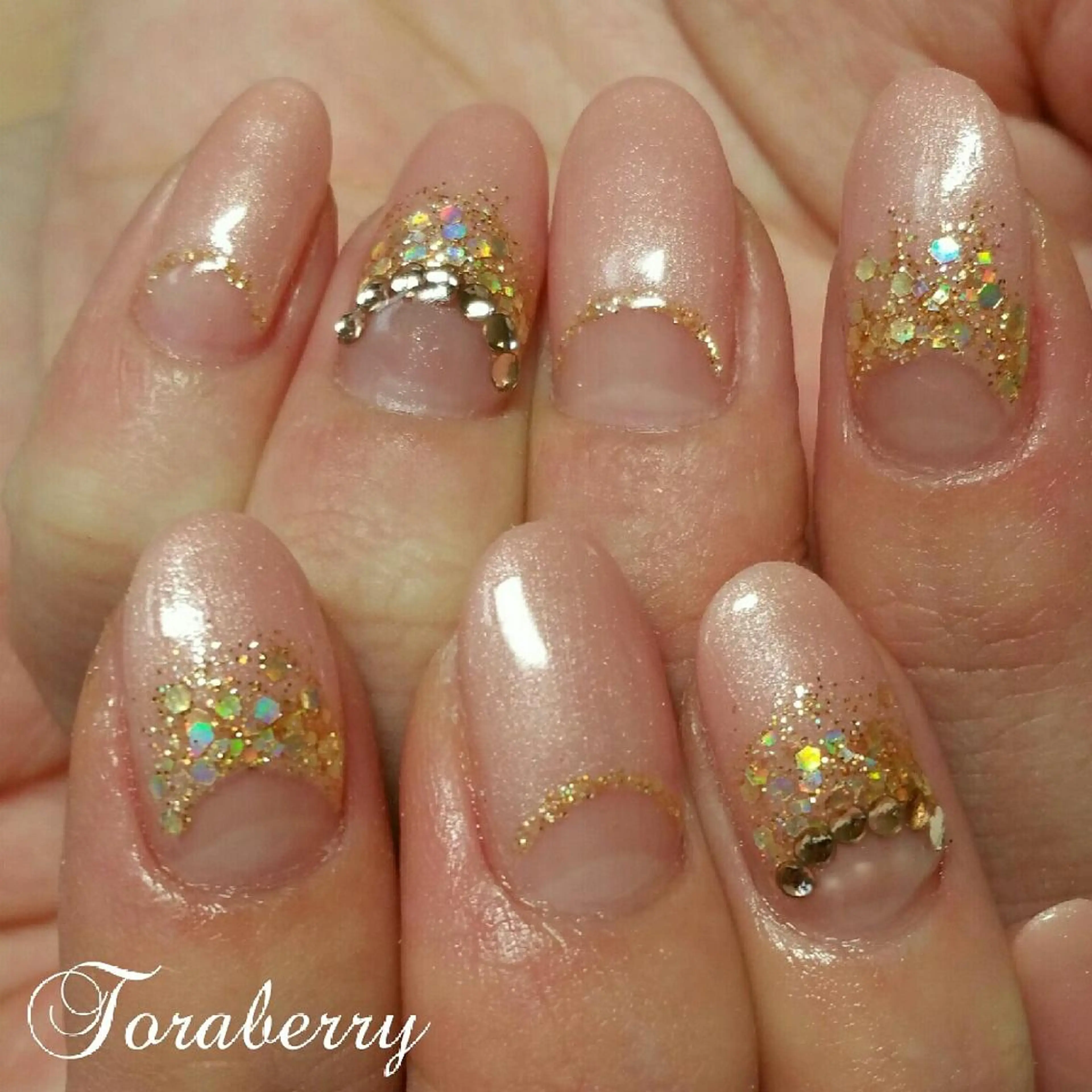 ネイル フレンチネイル 逆フレンチ ネイリスト なつみのネイルデザイン