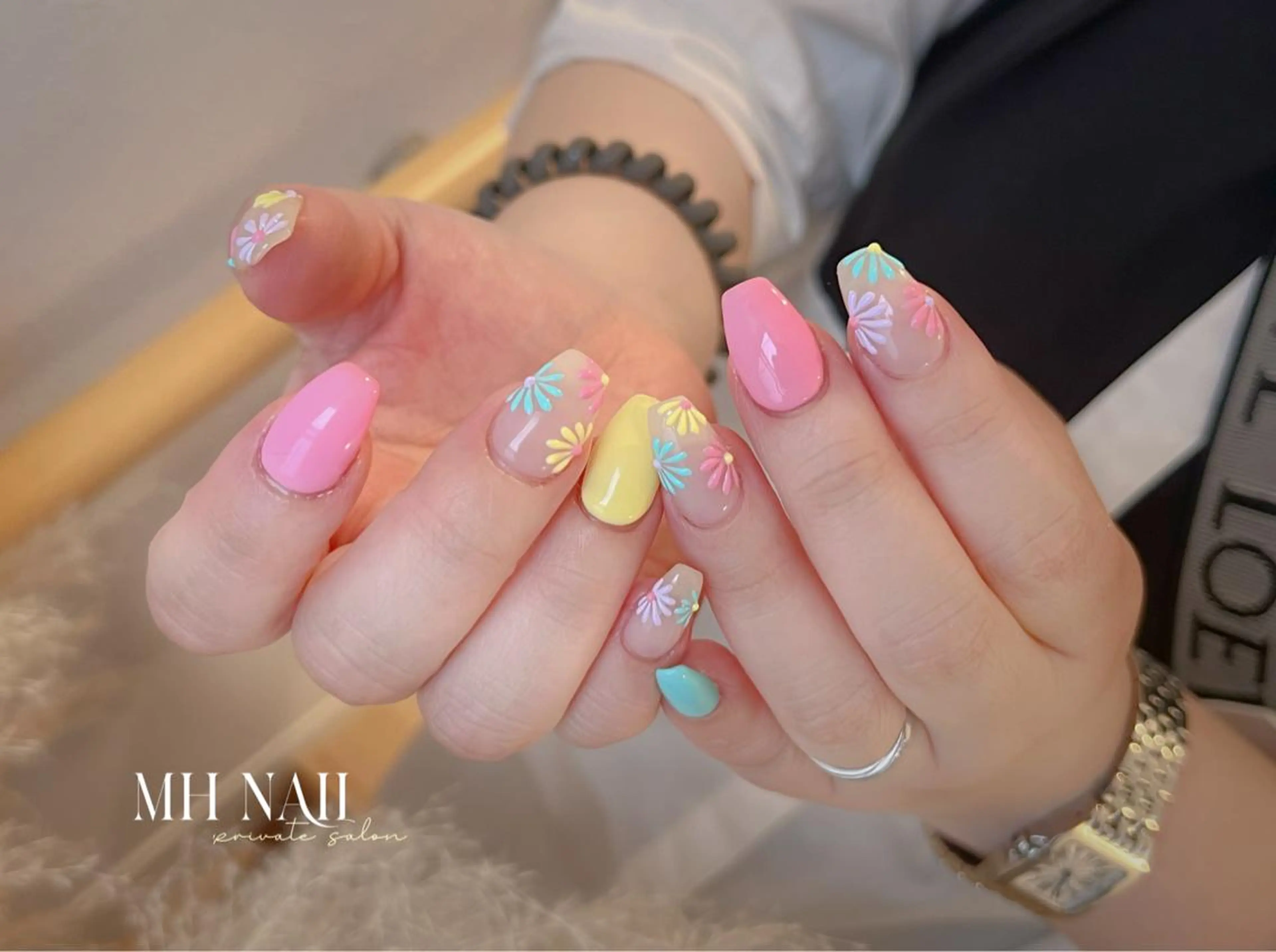 ネイル ハンドネイル MH Nailのネイルデザイン