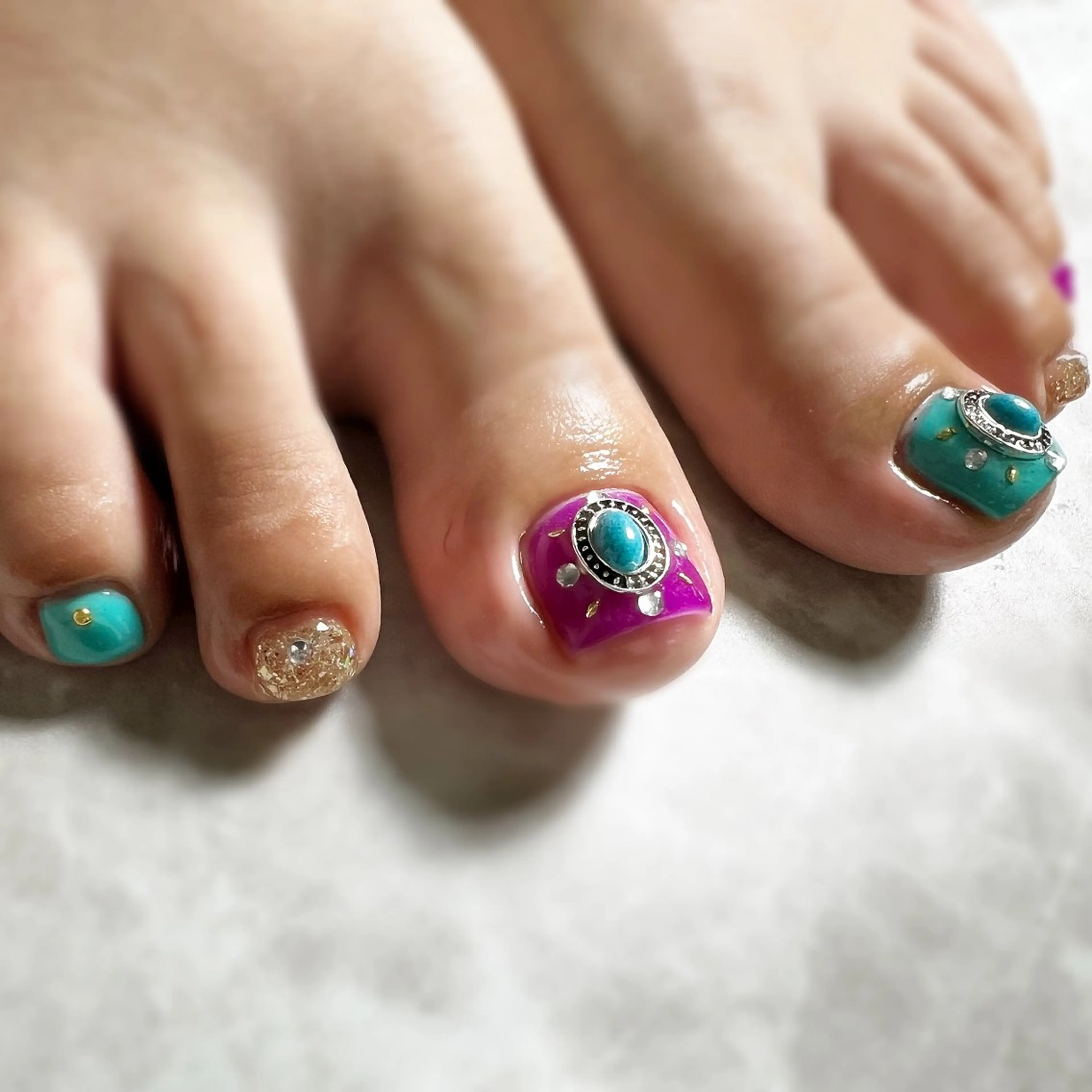 ネイル ハンドネイル フットネイル NAILsalon Laki(ラキ)のネイルデザイン