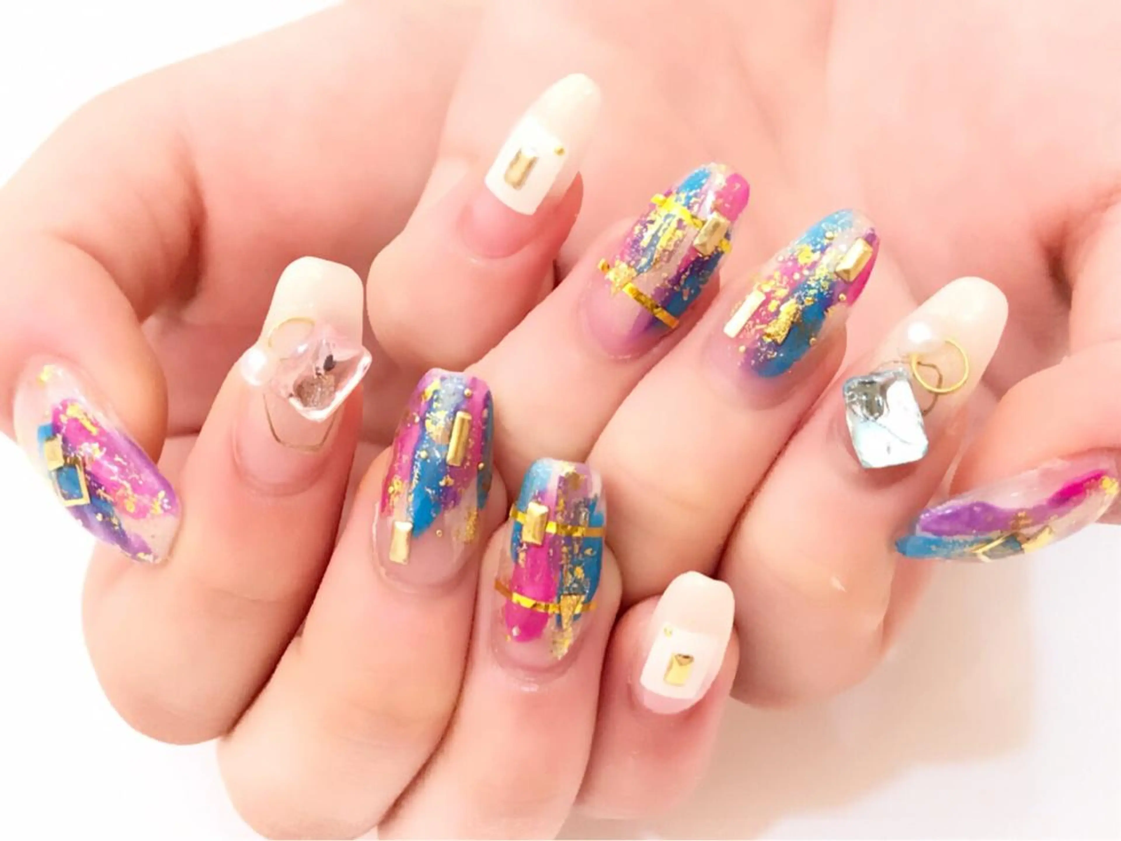 ロング カラー パーマ ヘアアレンジ メンズ キッズ ネイル マツエク・マツパ 学生（メンズ向け） 付け放題 学生 アートネイル フットネイル NAILSGOGO shibuyaのネイルデザイン