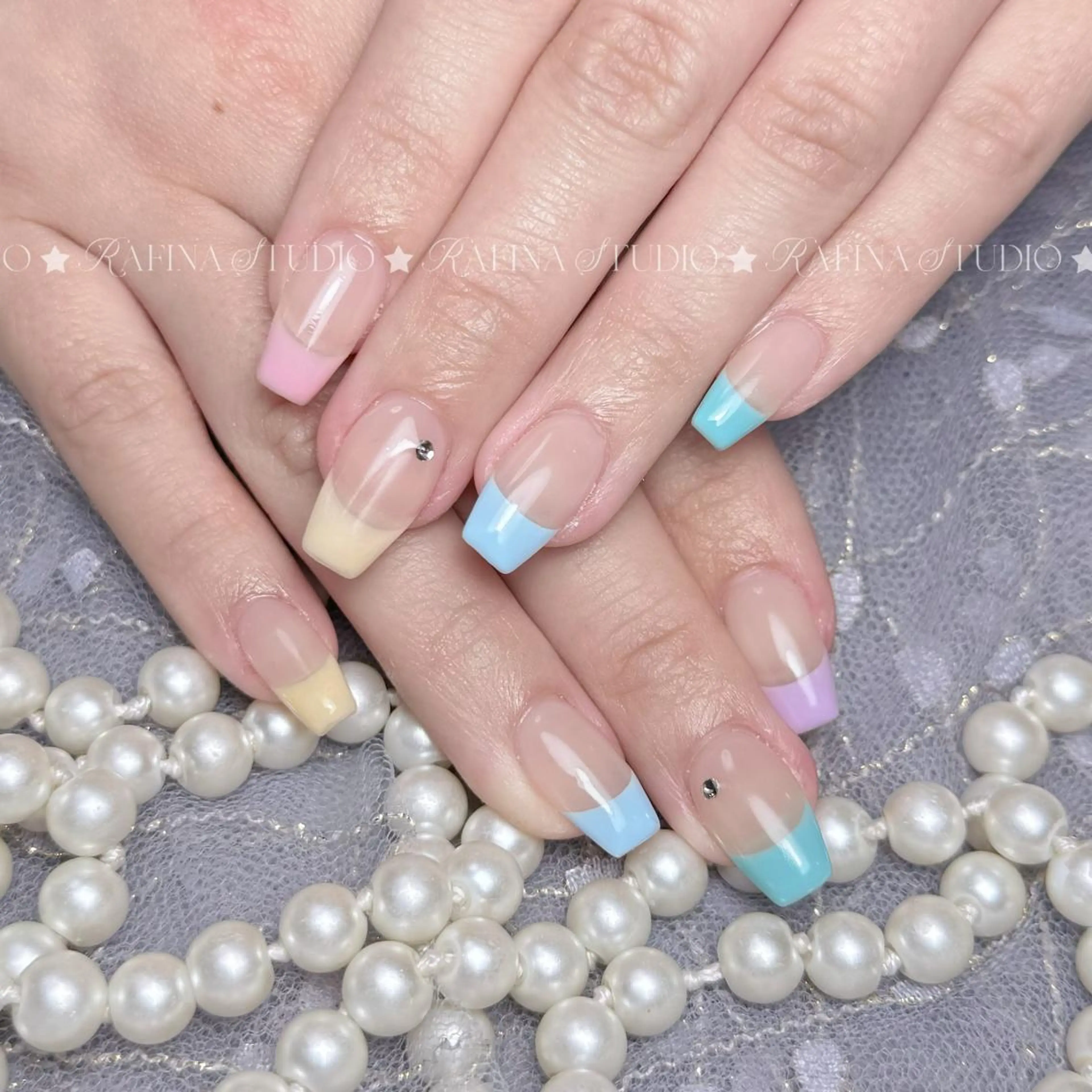 ネイル 玲央 YOYOのネイルデザイン