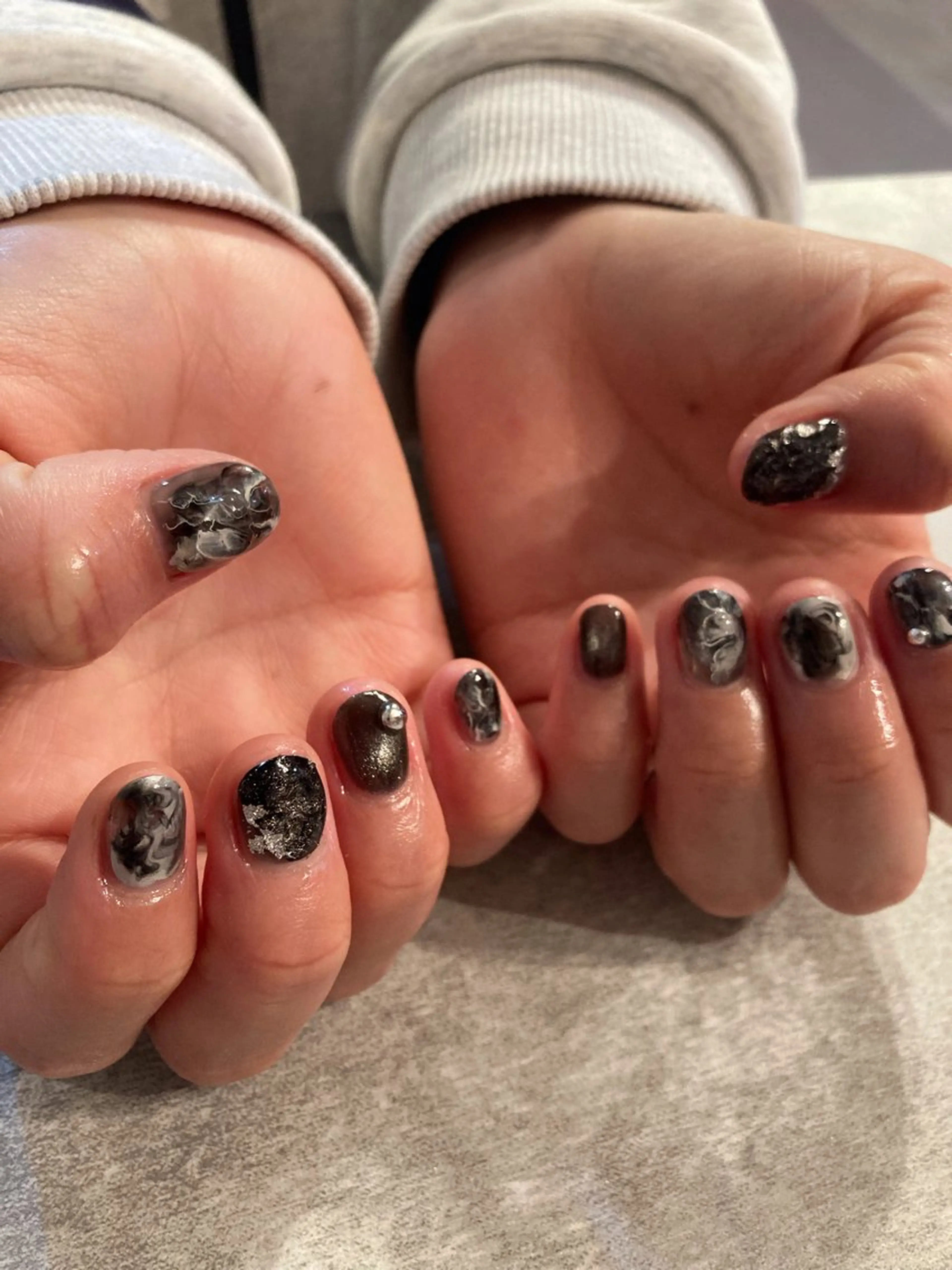 ネイル ジェルネイル マグネットネイル ニュアンスネイル パラジェル ワンホンネイル NAIL'S MODAのネイルデザイン