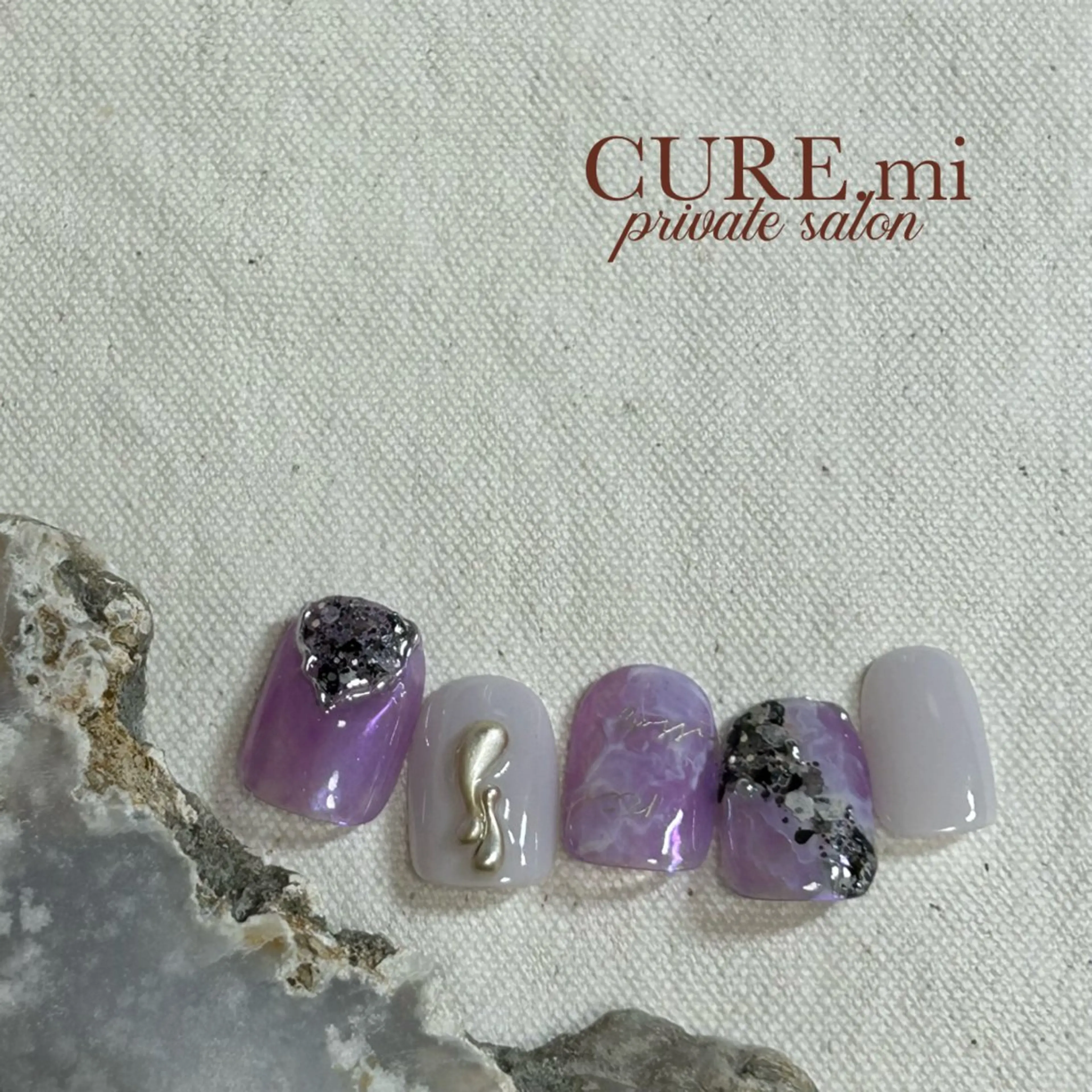 ネイル ニュアンスネイル パープル ハンドネイル ハンドケア CURE.mi所属・伊藤 美香のネイルデザイン