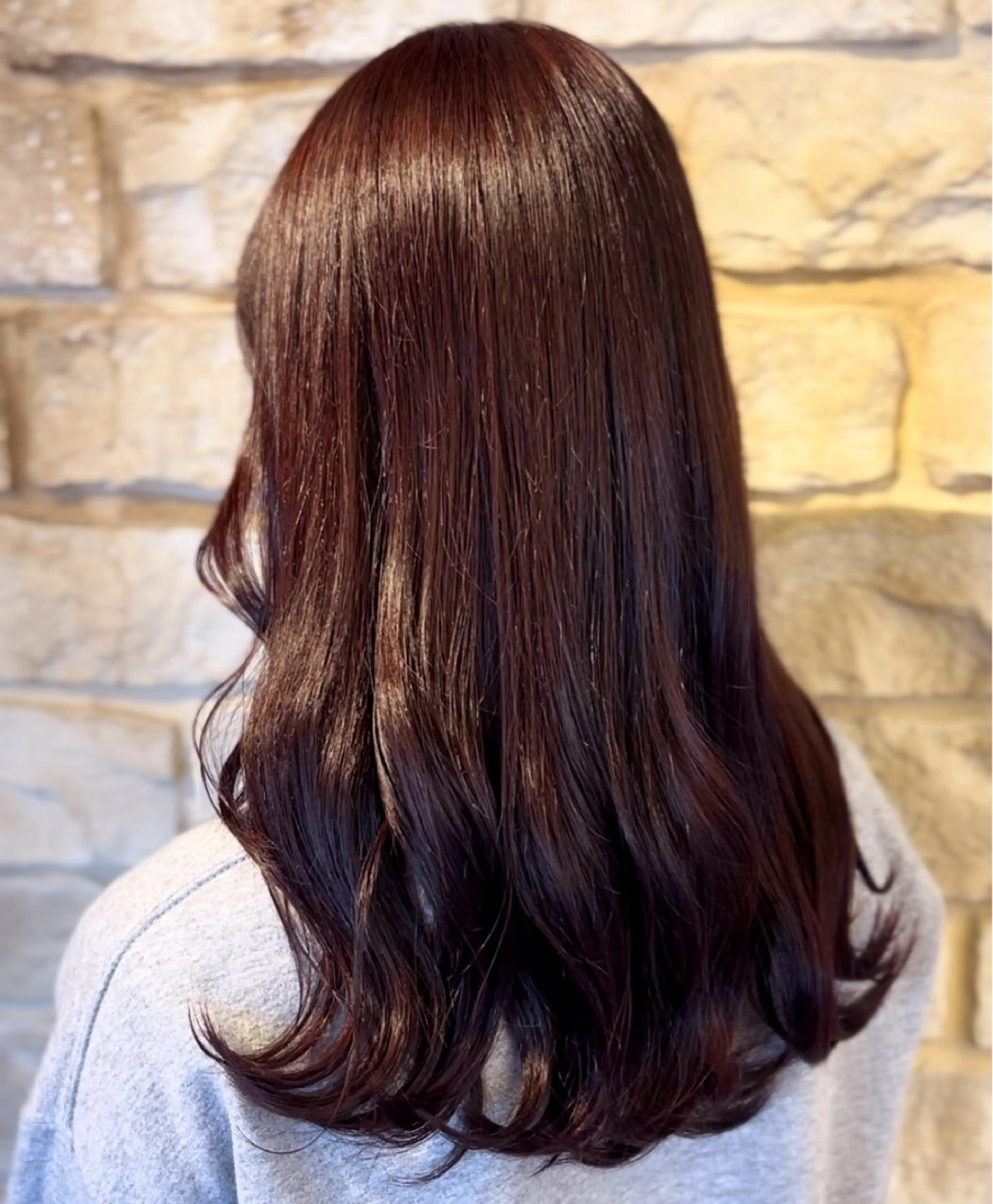 セミロング ヘアカラー 透明感カラー🫧 ミクのヘアスタイル