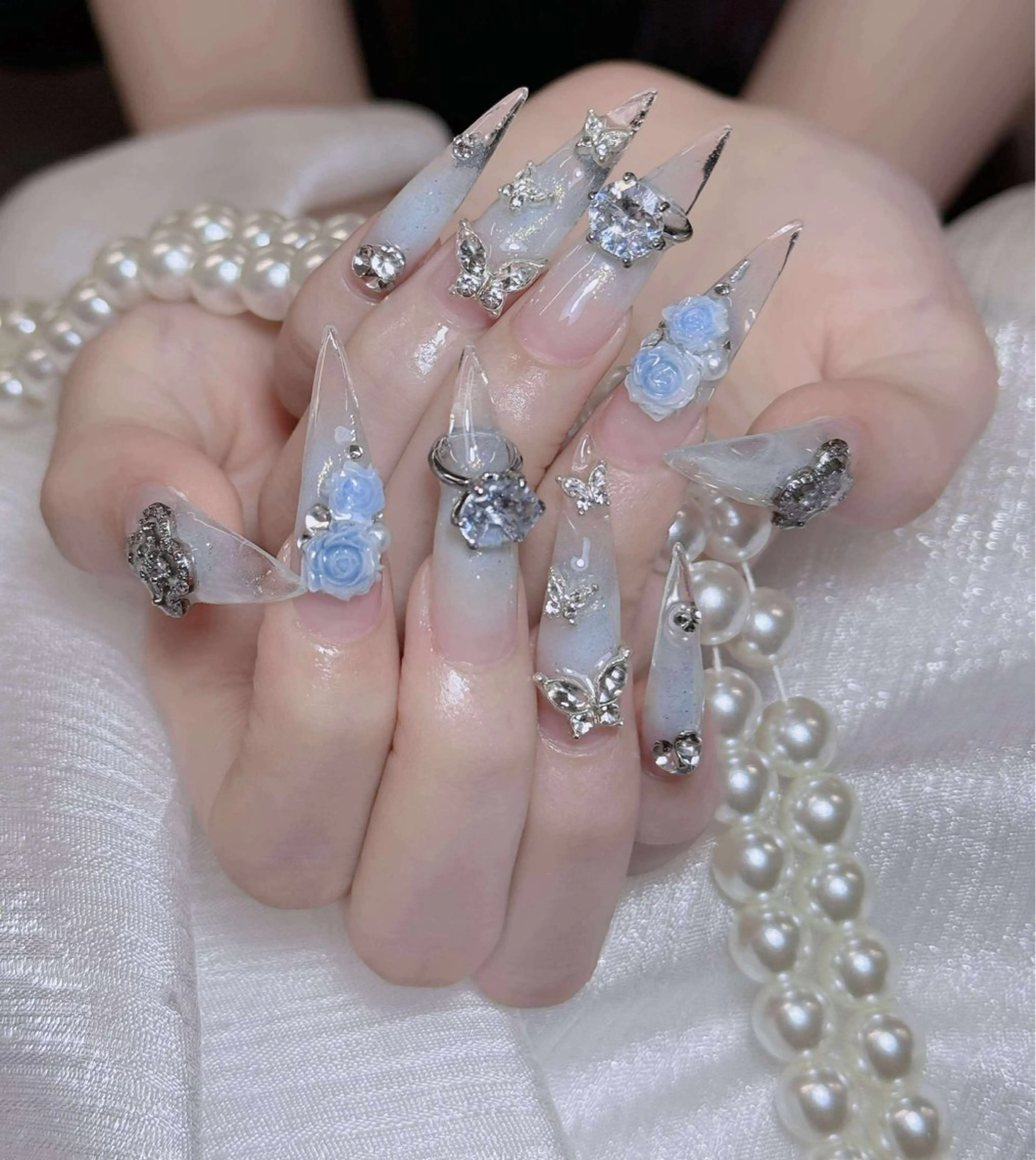 ネイル オーロラネイル チークネイル フットネイル フレンチネイル 韓国ネイル ハンドネイル Lumi Nail 新大久保3‘のネイルデザイン