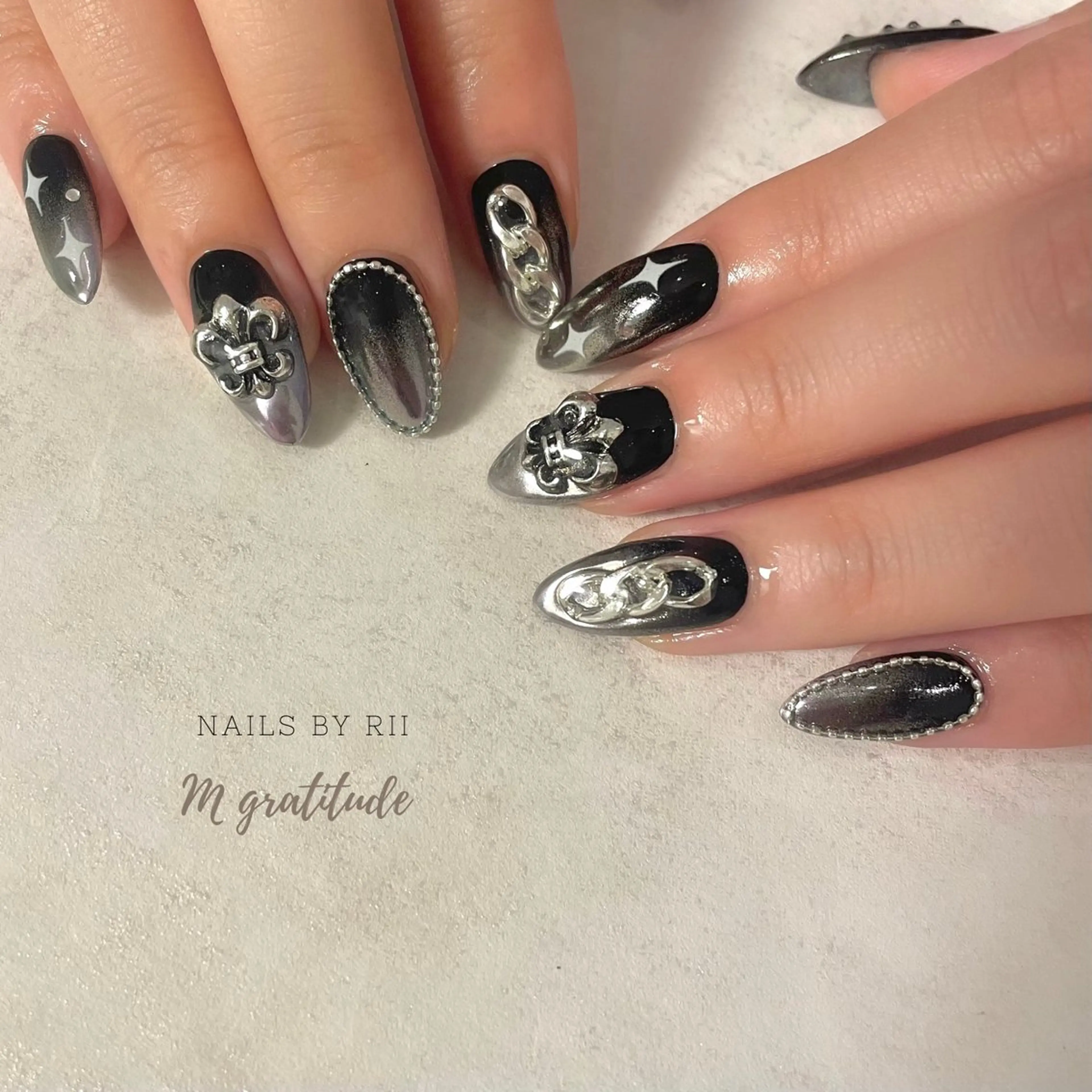 ネイル Rii. nailのネイルデザイン