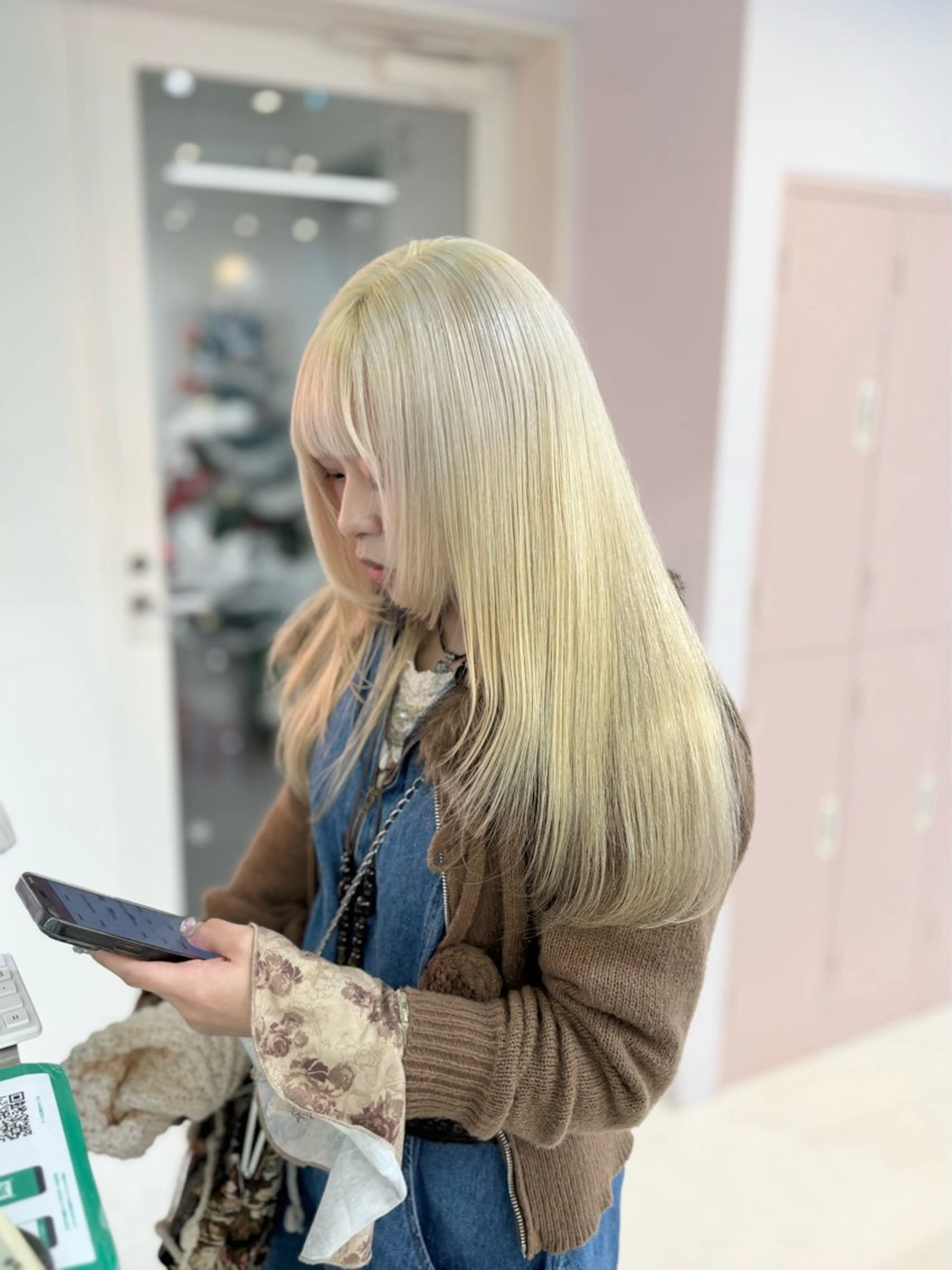 ケアブリーチリタッチ🪄︎︎◝✩【リタッチ〜➕カラー➕超音波アイロン付き✨️】【ロング料金なし】の写真