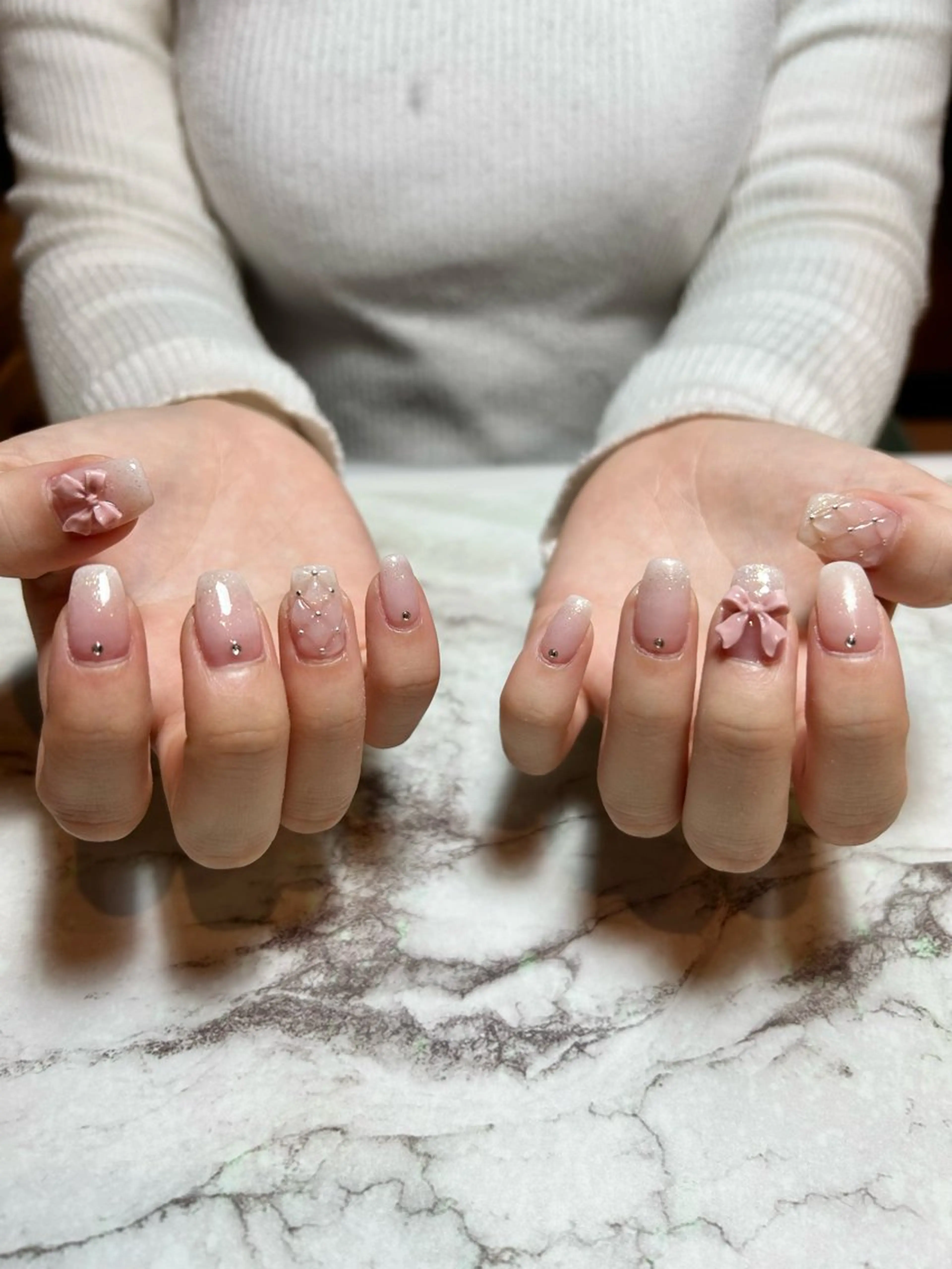 ネイル ハンドネイル フットネイル TESORO nailのネイルデザイン
