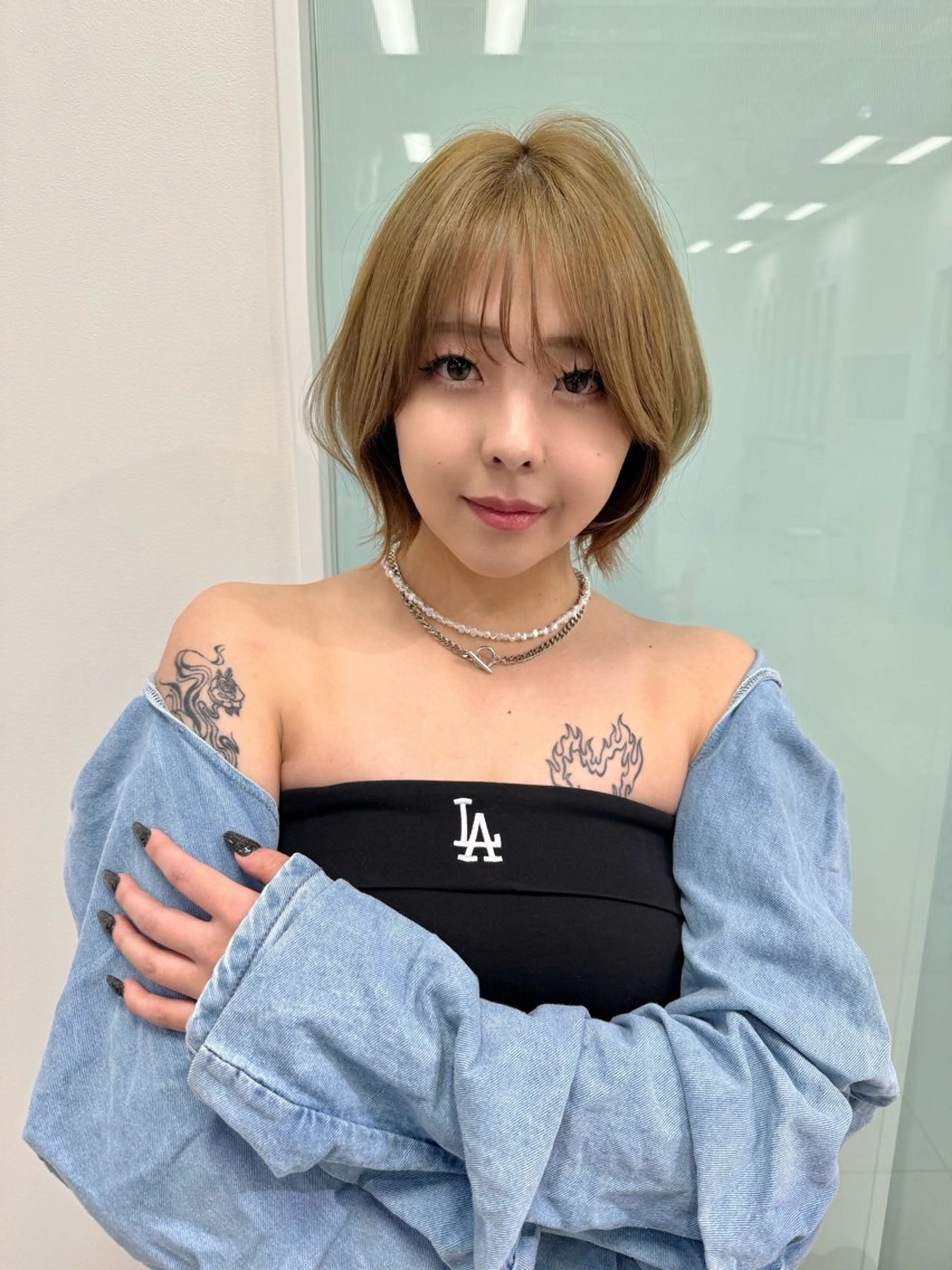 ショート カラー ボブレイヤー ボブ レイヤーカット 小顔カット カット ヘアカラー トリートメント SHICUNEアサミ /ショート/メンズのヘアスタイル