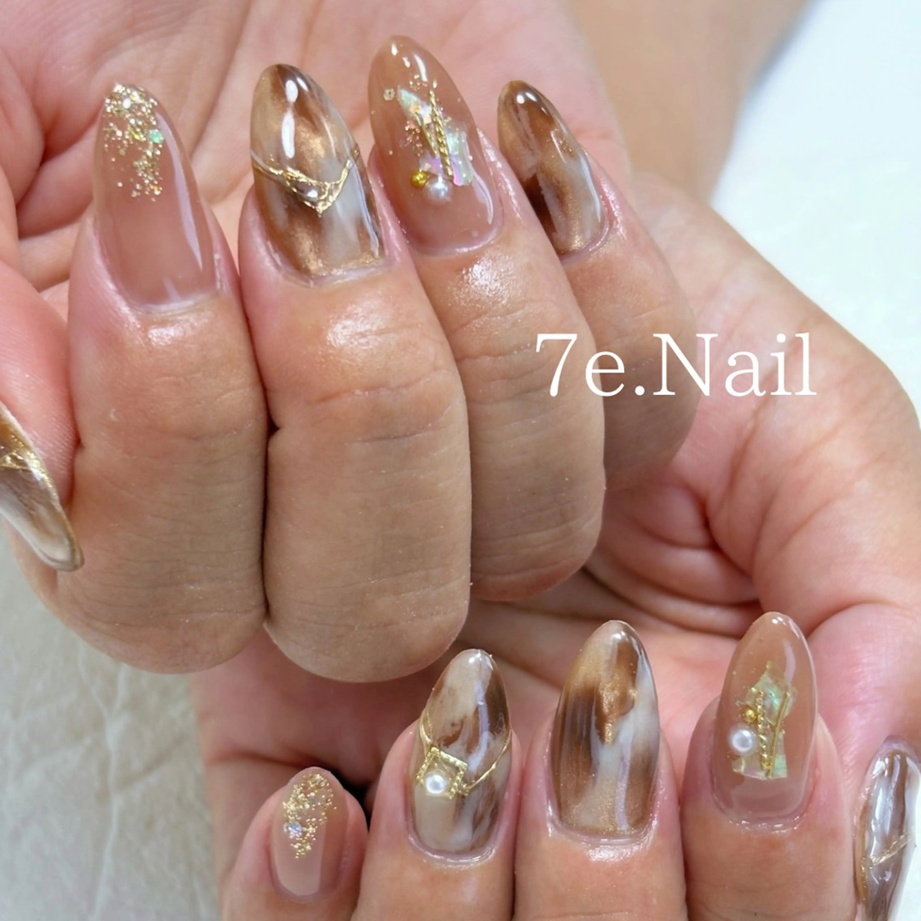 ネイル 7e. Nailのネイルデザイン