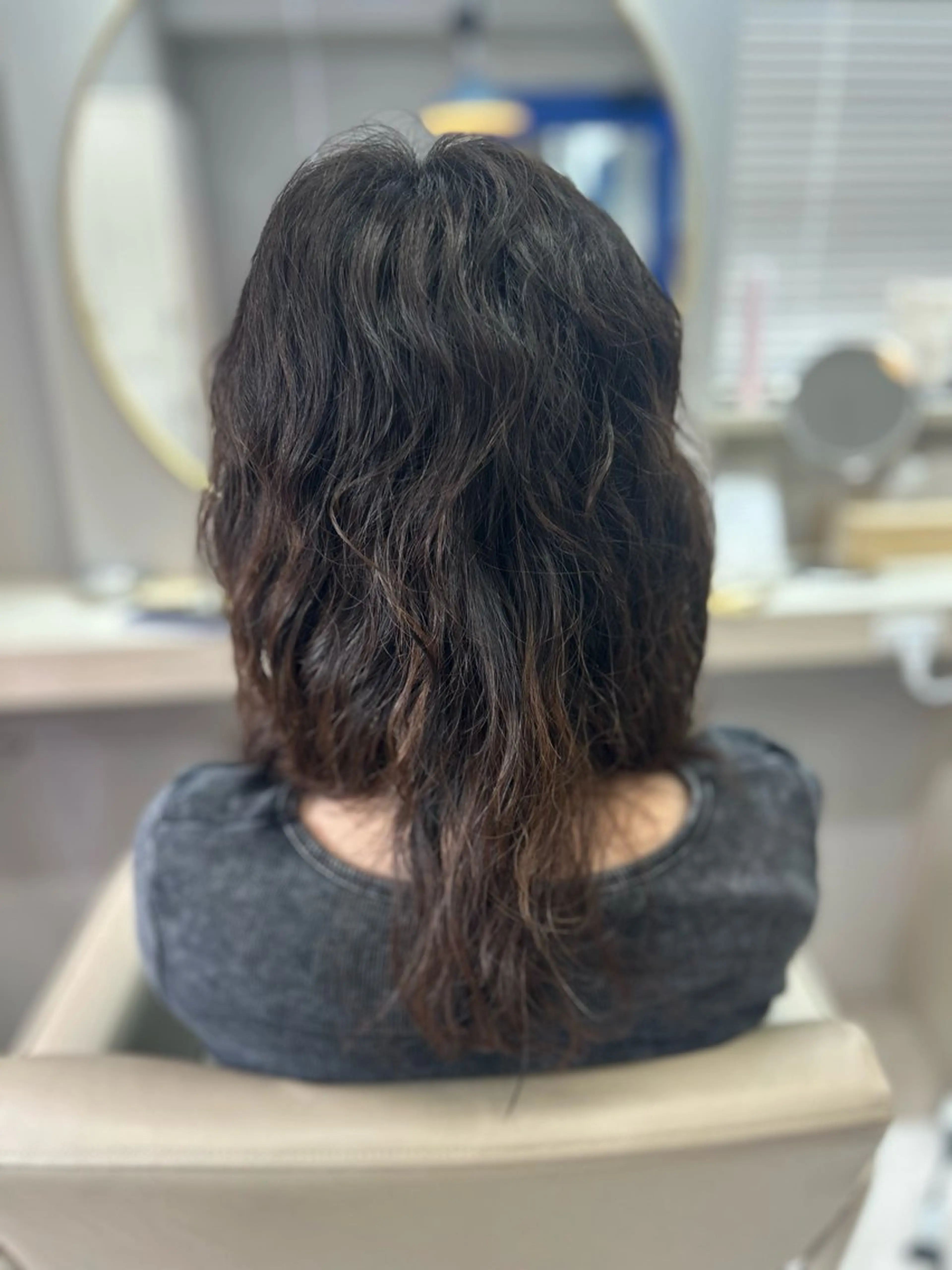 ミディアム ミディアムパーマ ウルフカット カット パーマ 池田 太一のヘアスタイル