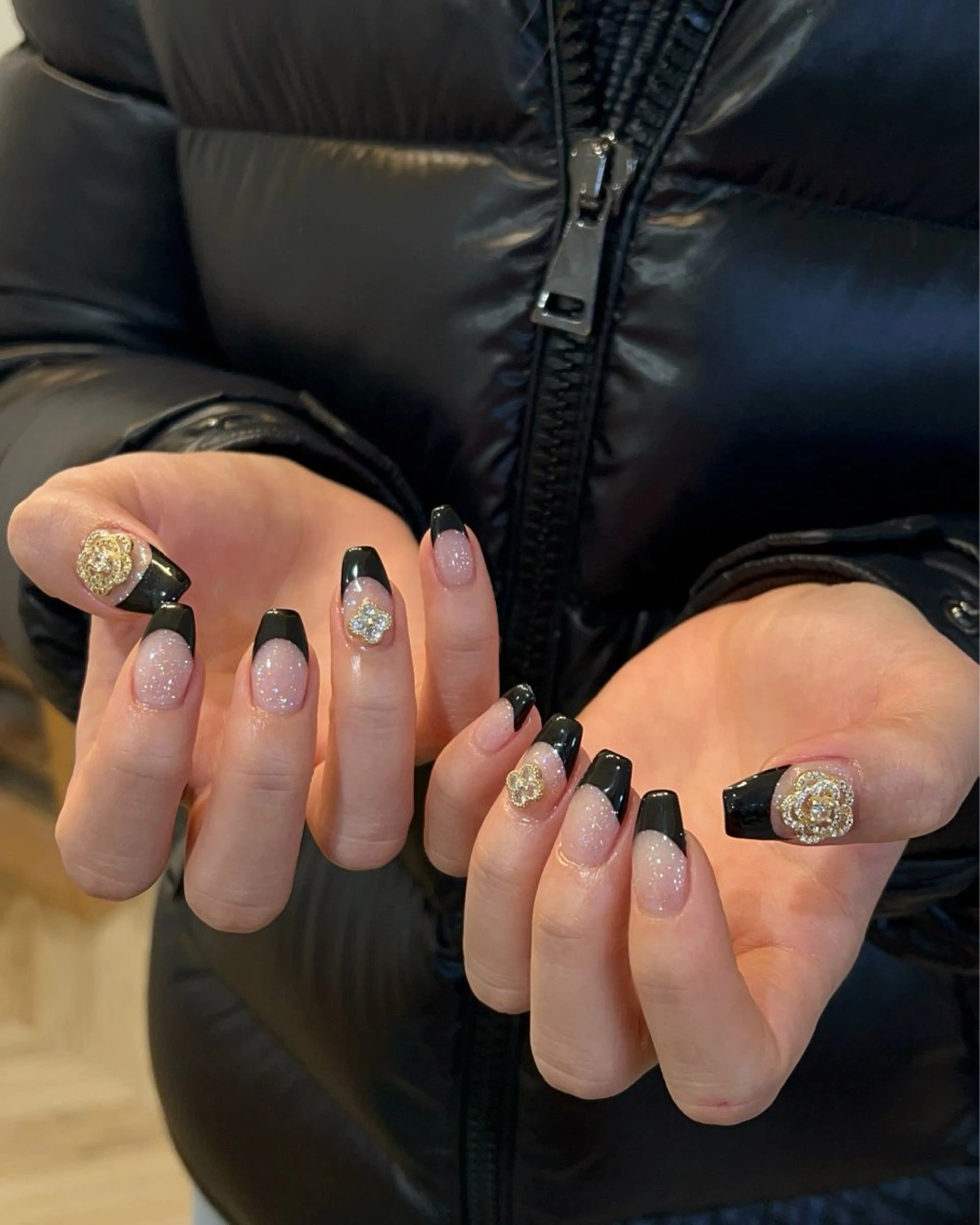 ネイル ハンドネイル フットネイル ハンドケア Nes.Nail所属・Miyagi Asamiのネイルデザイン