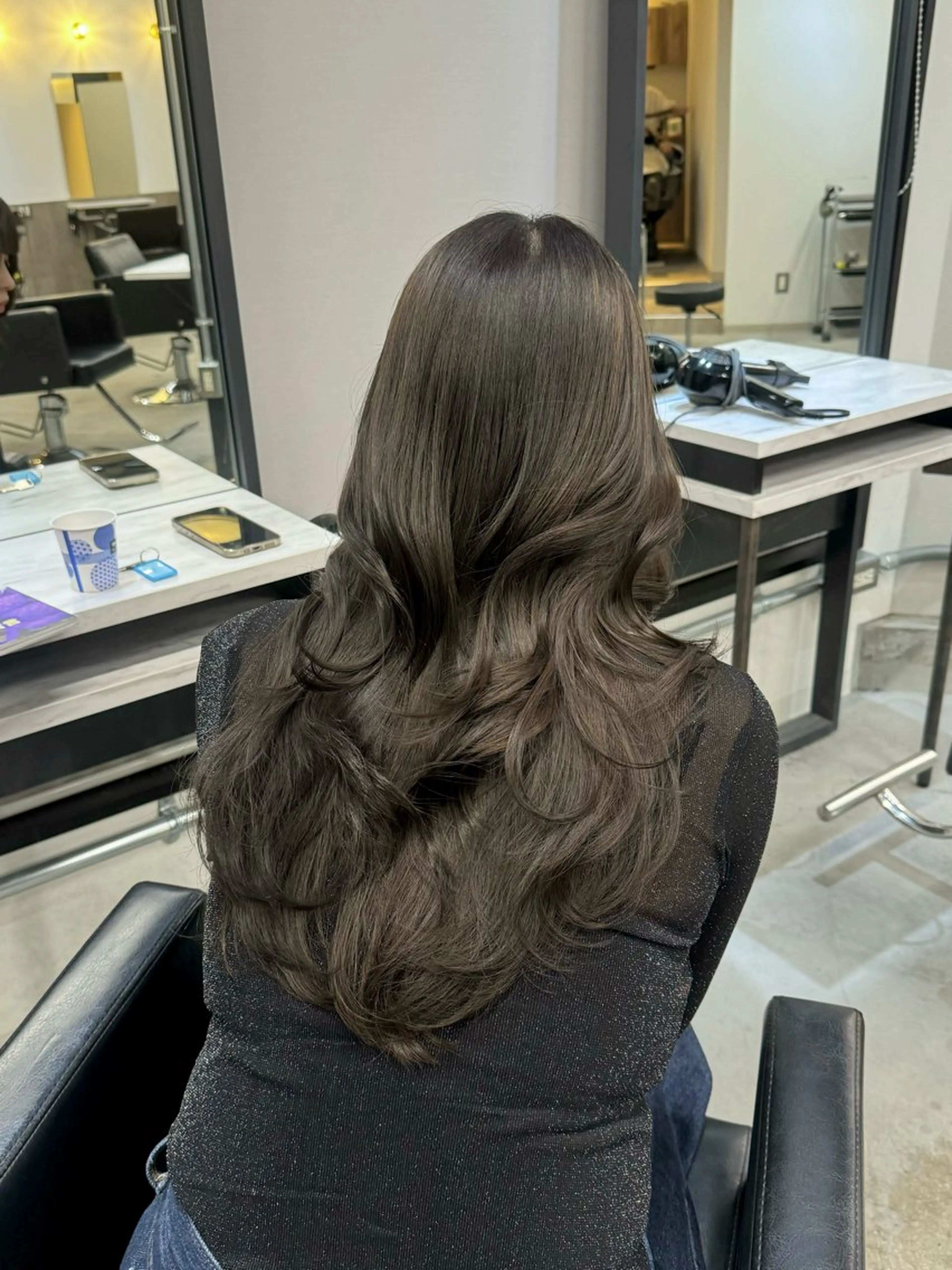 ロング カラー カット ヘアカラー 韓国ヘア🇰🇷 中島志菜のヘアスタイル