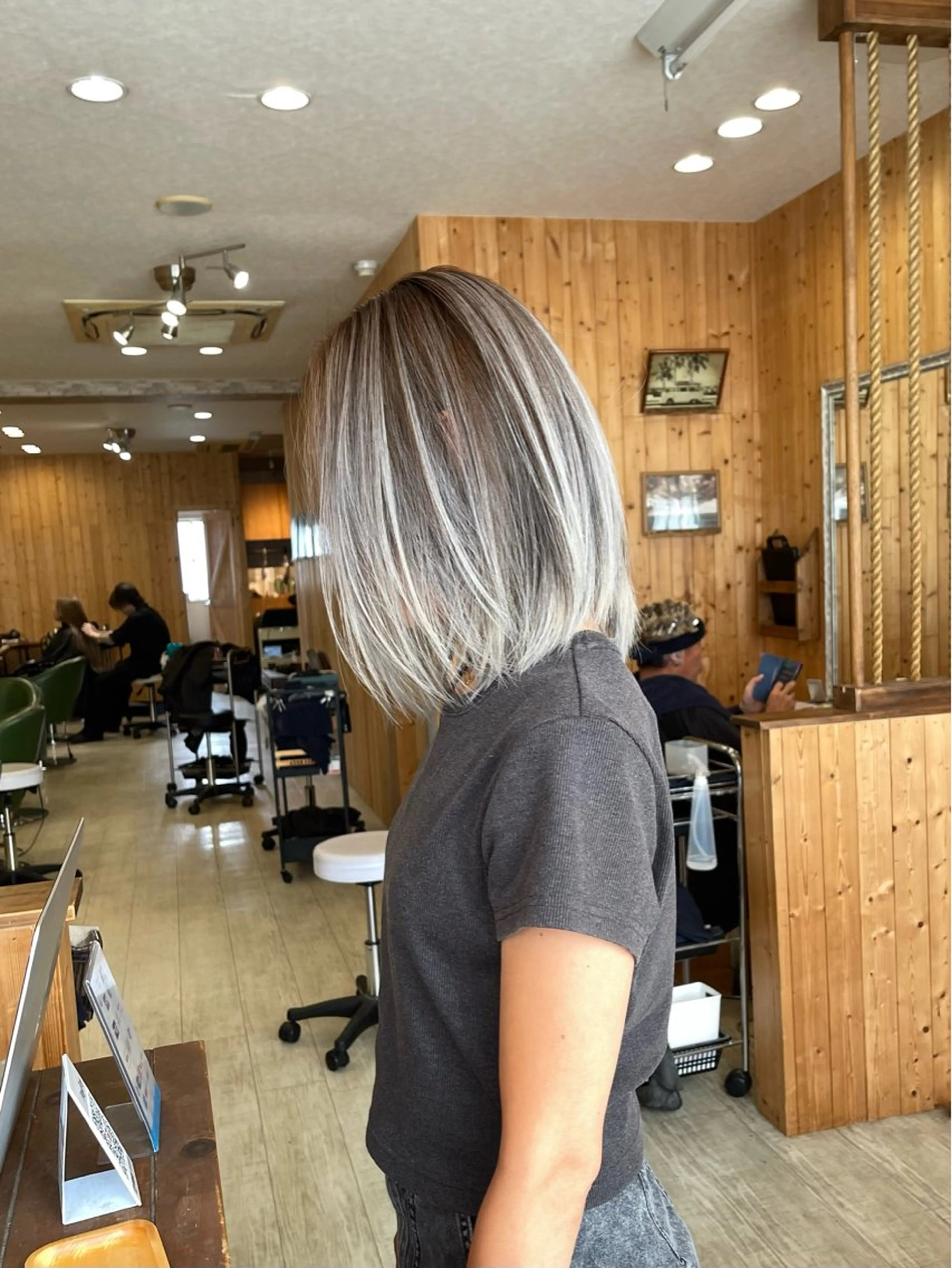 ミディアム カット ヘアカラー 谷山銀二郎/ 副店長のヘアスタイル