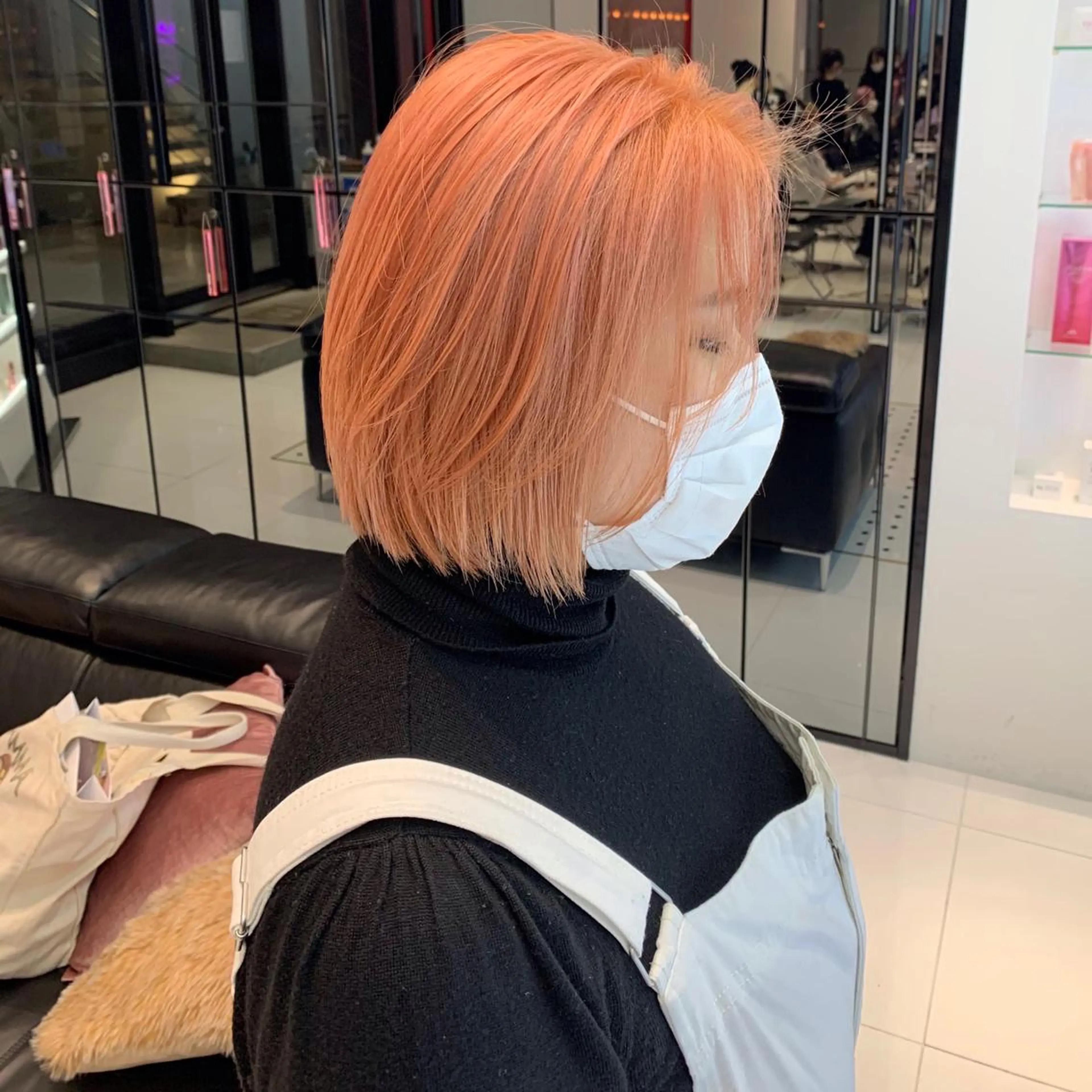 ミディアム カラー オレンジ カット ヘアカラー ハッシュカット/ハイ トーン/MANAMIのヘアスタイル